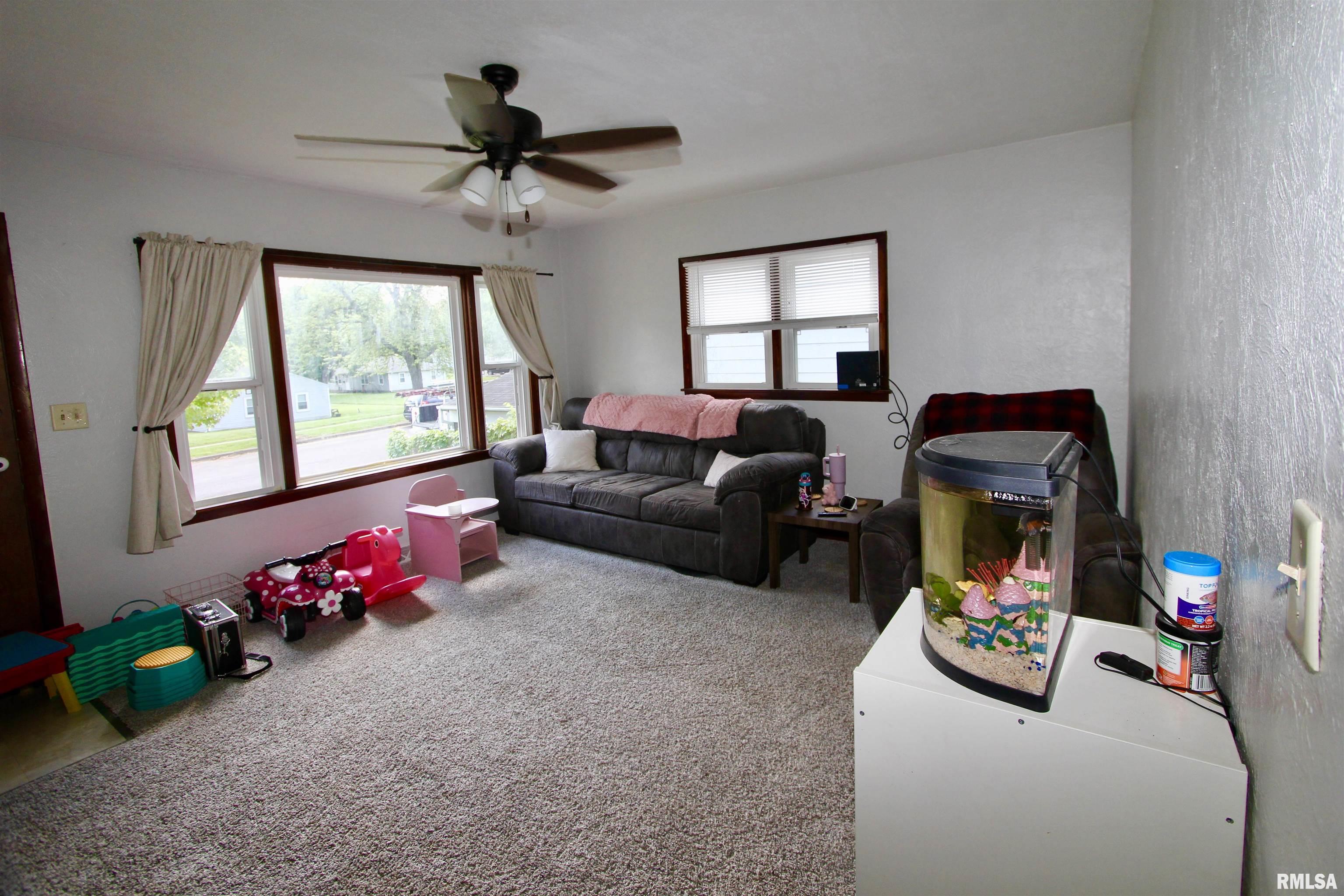 109 N 19th Street, Pekin, Illinois image 8