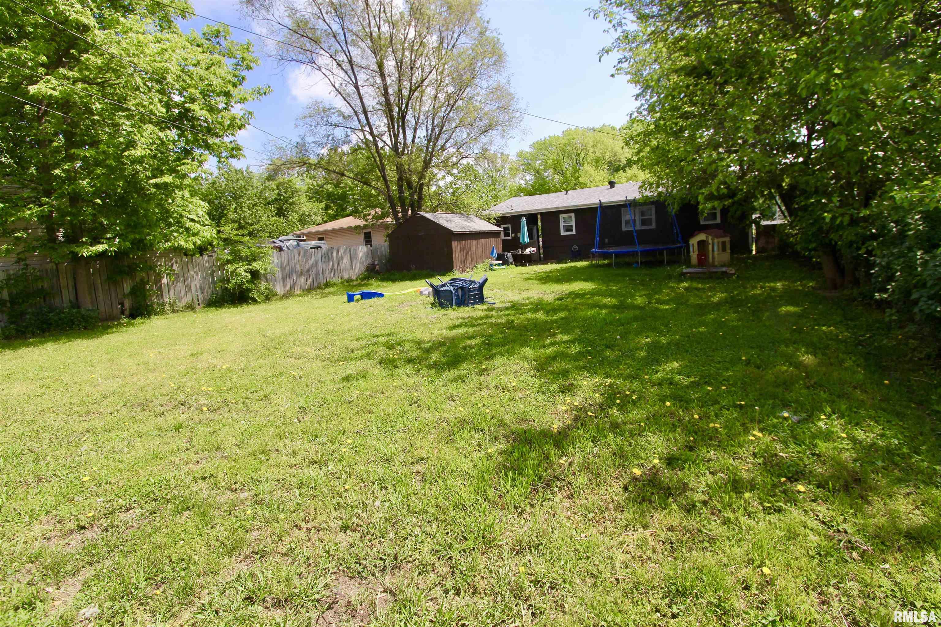 109 N 19th Street, Pekin, Illinois image 47