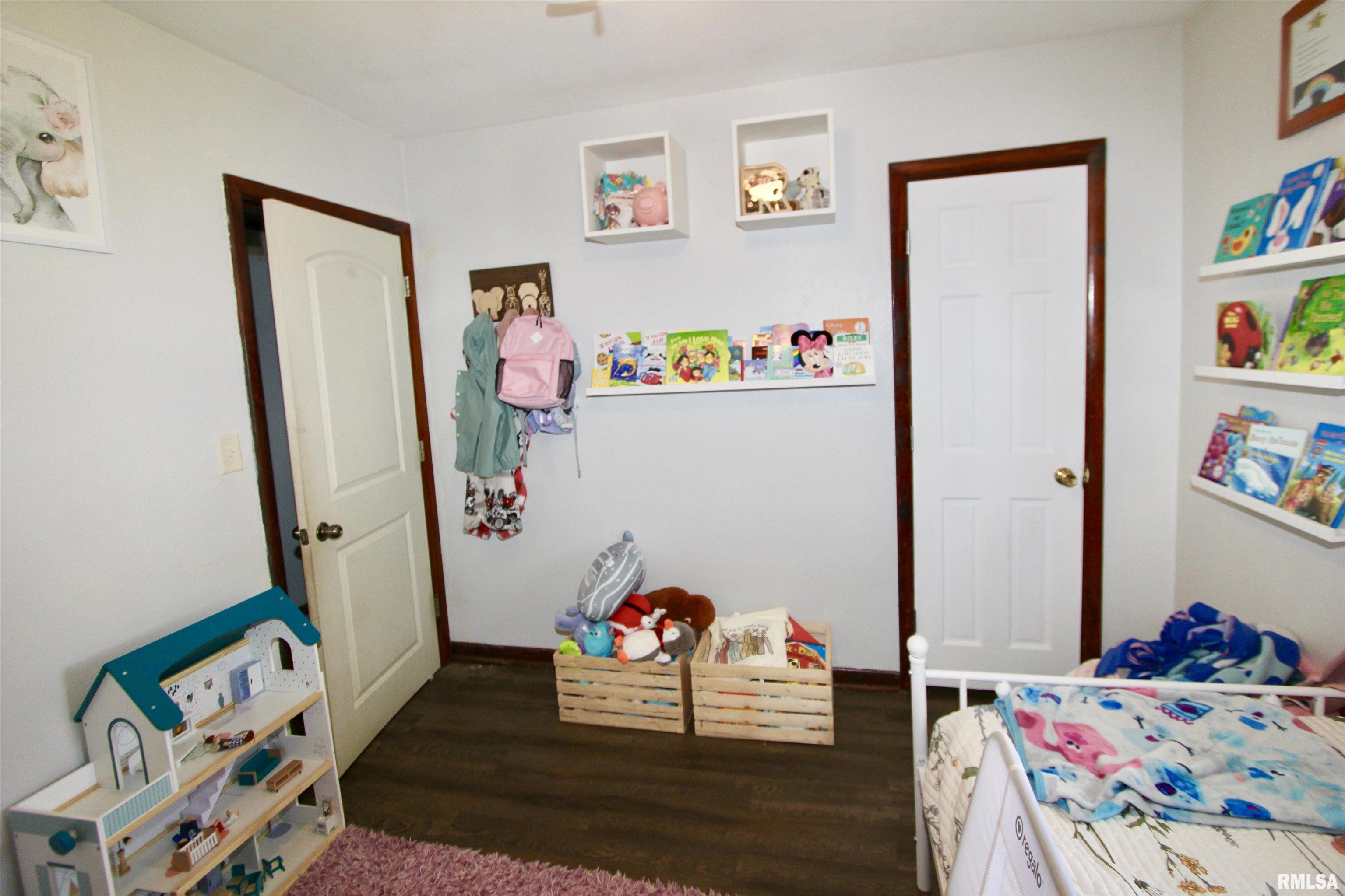 109 N 19th Street, Pekin, Illinois image 32