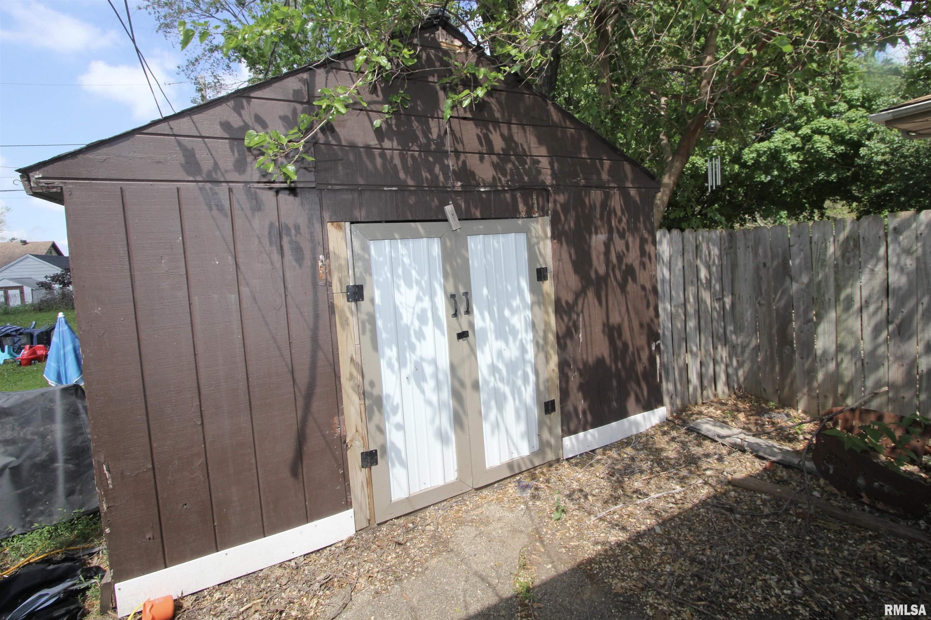 109 N 19th Street, Pekin, Illinois image 44