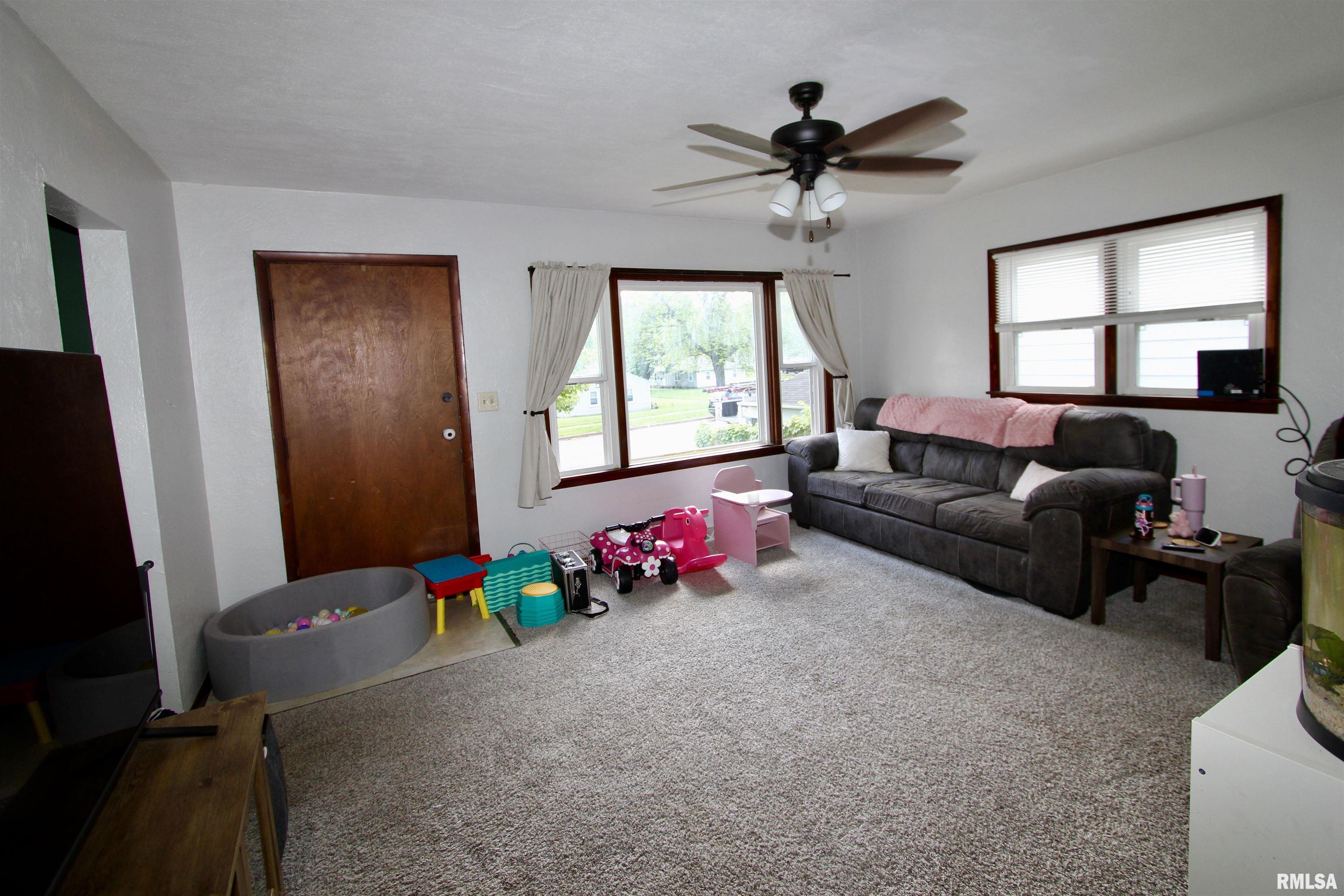 109 N 19th Street, Pekin, Illinois image 7