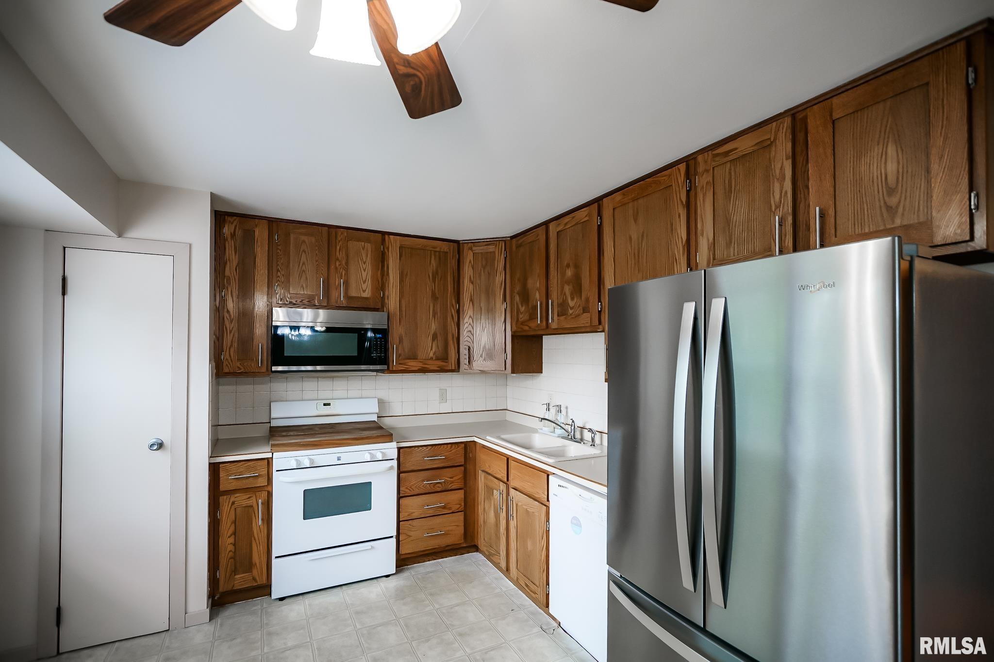 3625 W Compton Court, Peoria, Illinois image 8