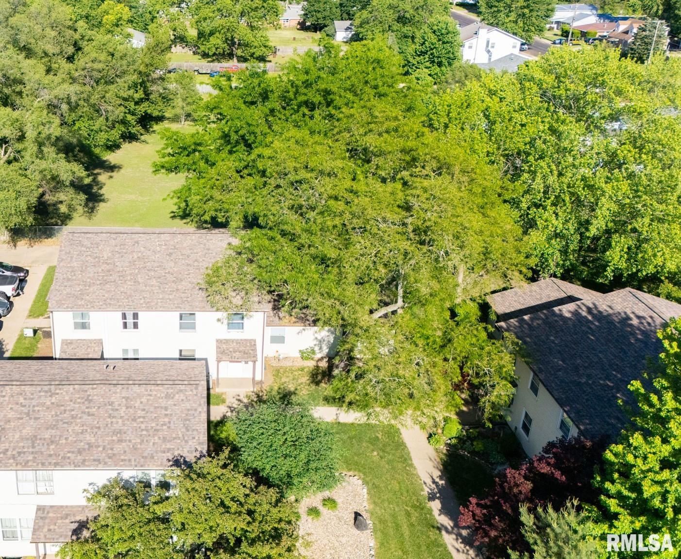 1020 Florence Avenue, Pekin, Illinois image 3