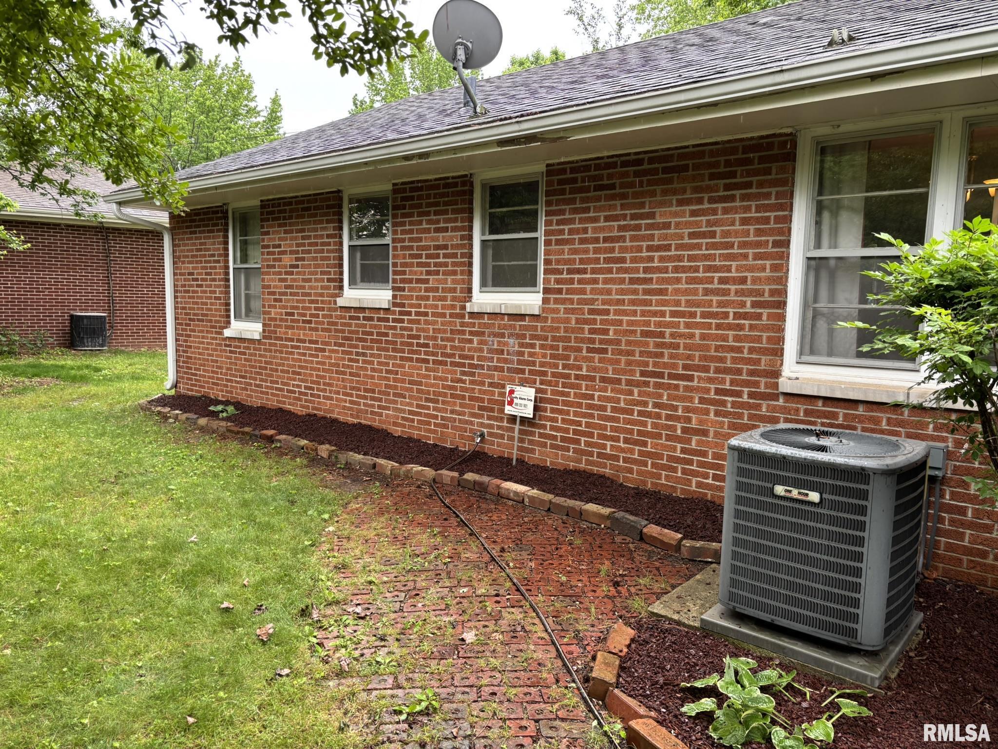507 S Dixon Avenue, Carbondale, Illinois image 7