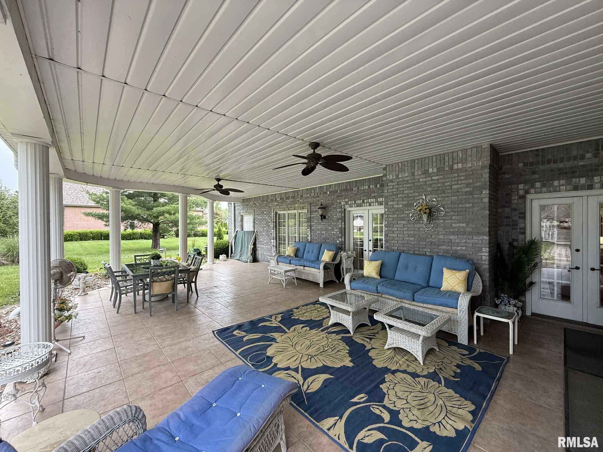 608 N Saluki Drive, Marion, Illinois image 3