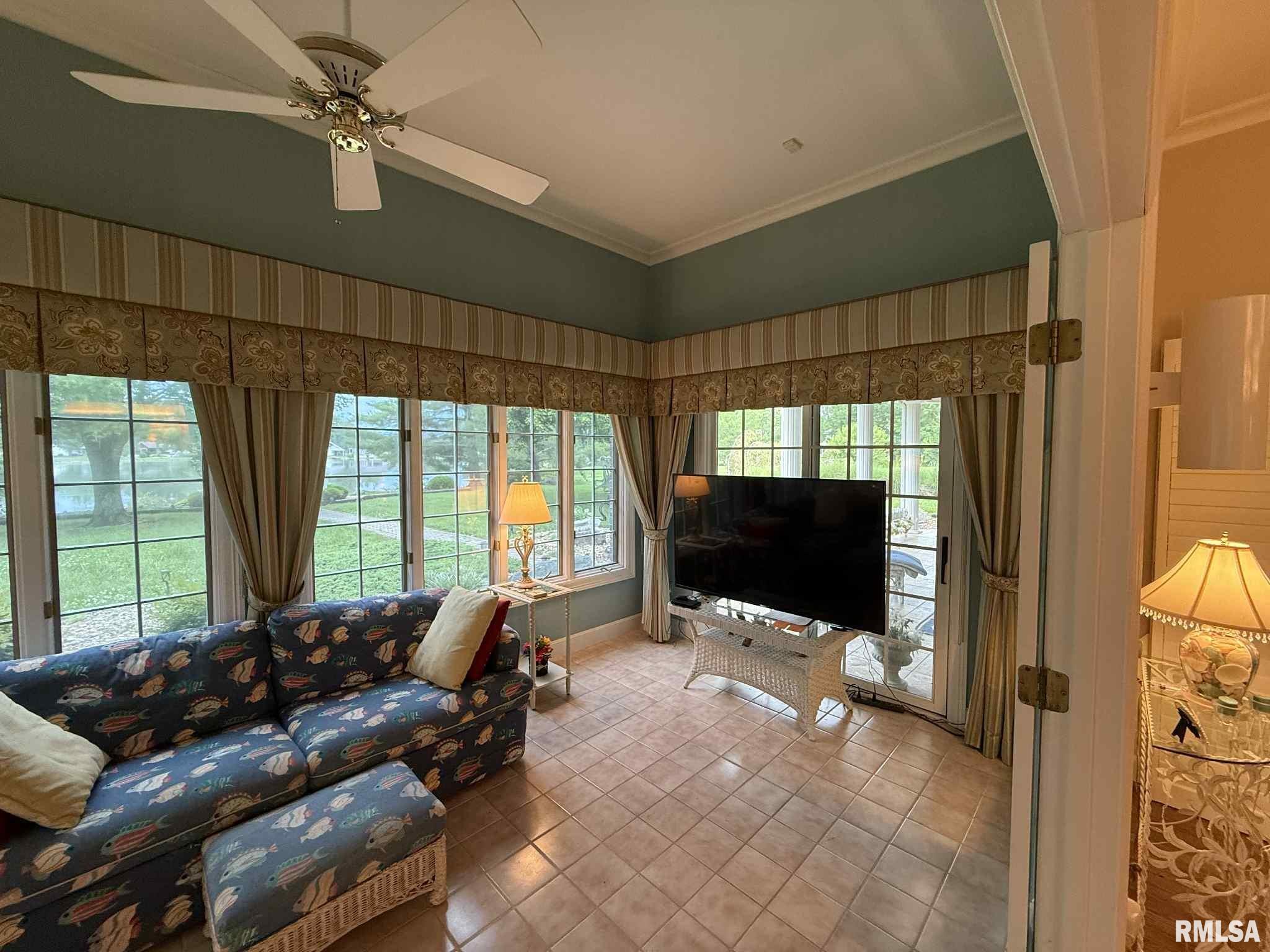 608 N Saluki Drive, Marion, Illinois image 14