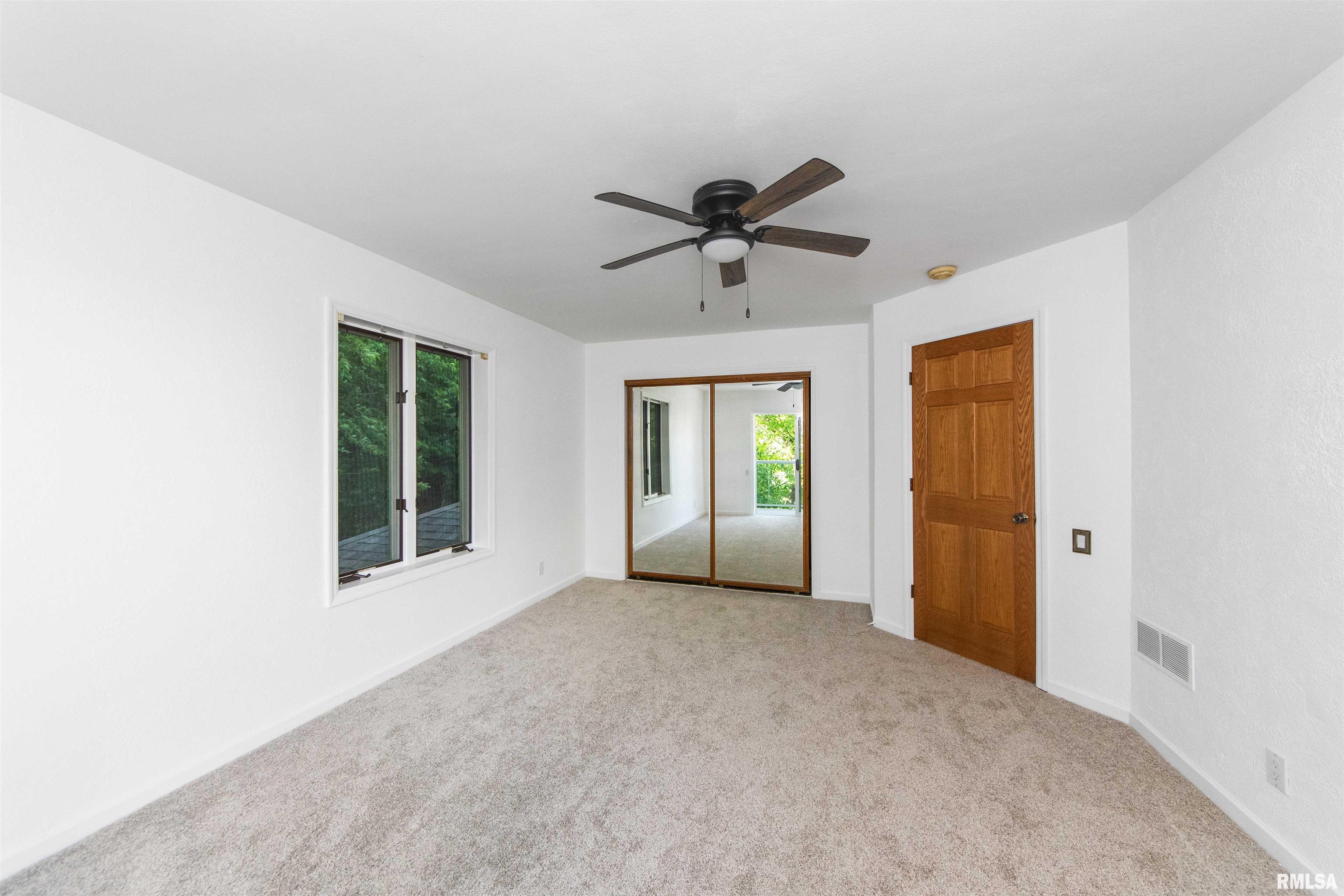 1045 Fondulac Drive, East Peoria, Illinois image 40
