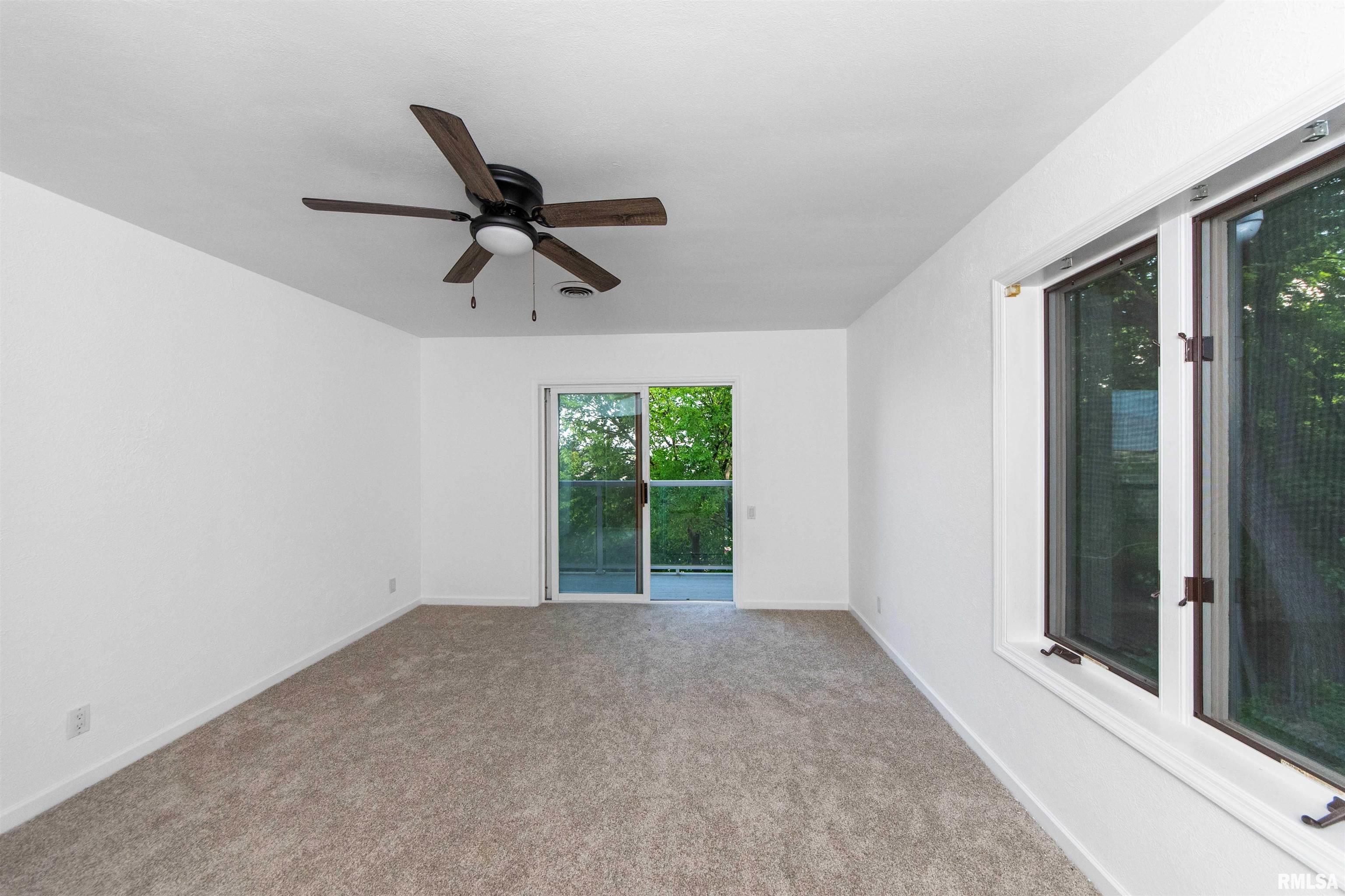 1045 Fondulac Drive, East Peoria, Illinois image 39