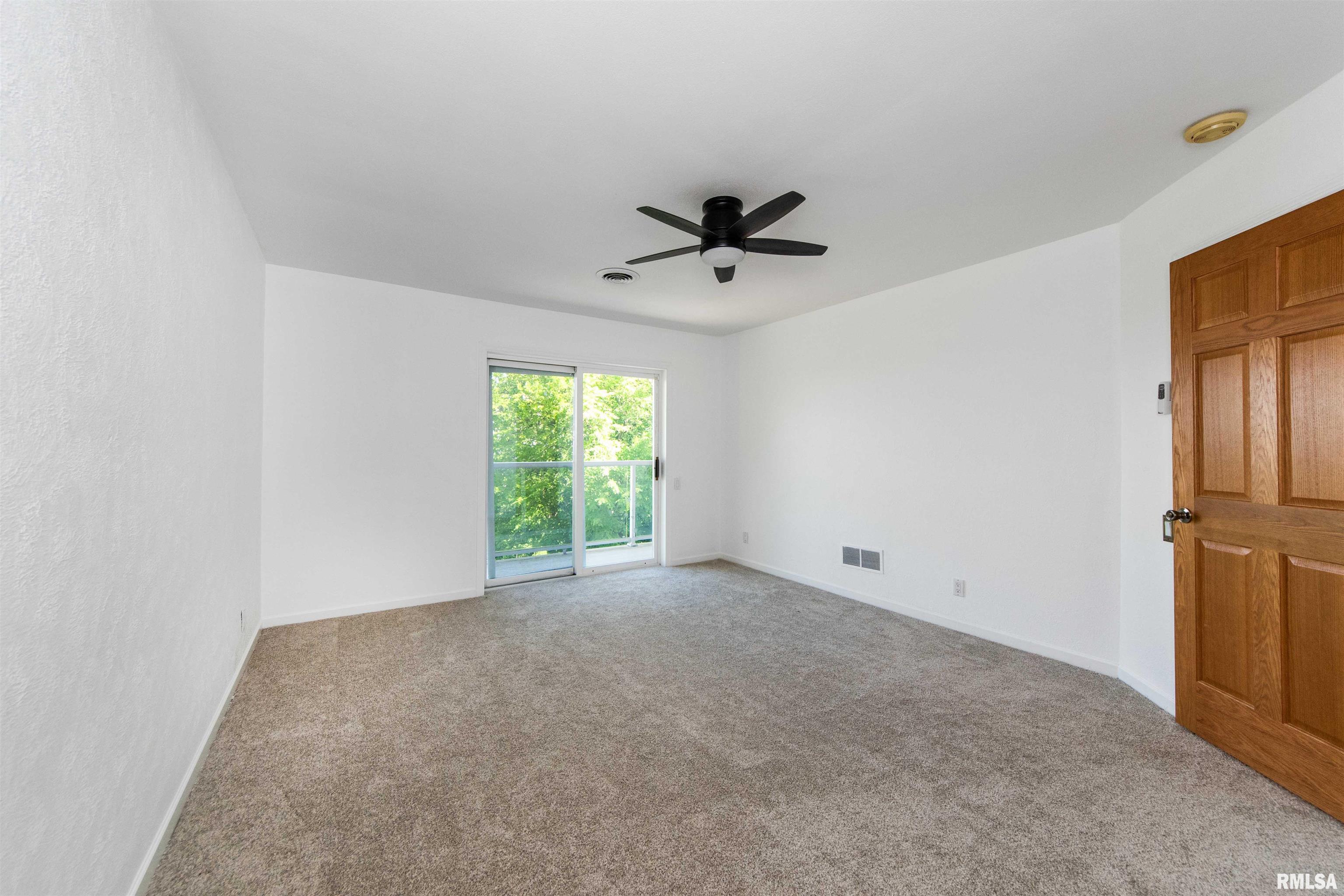 1045 Fondulac Drive, East Peoria, Illinois image 37
