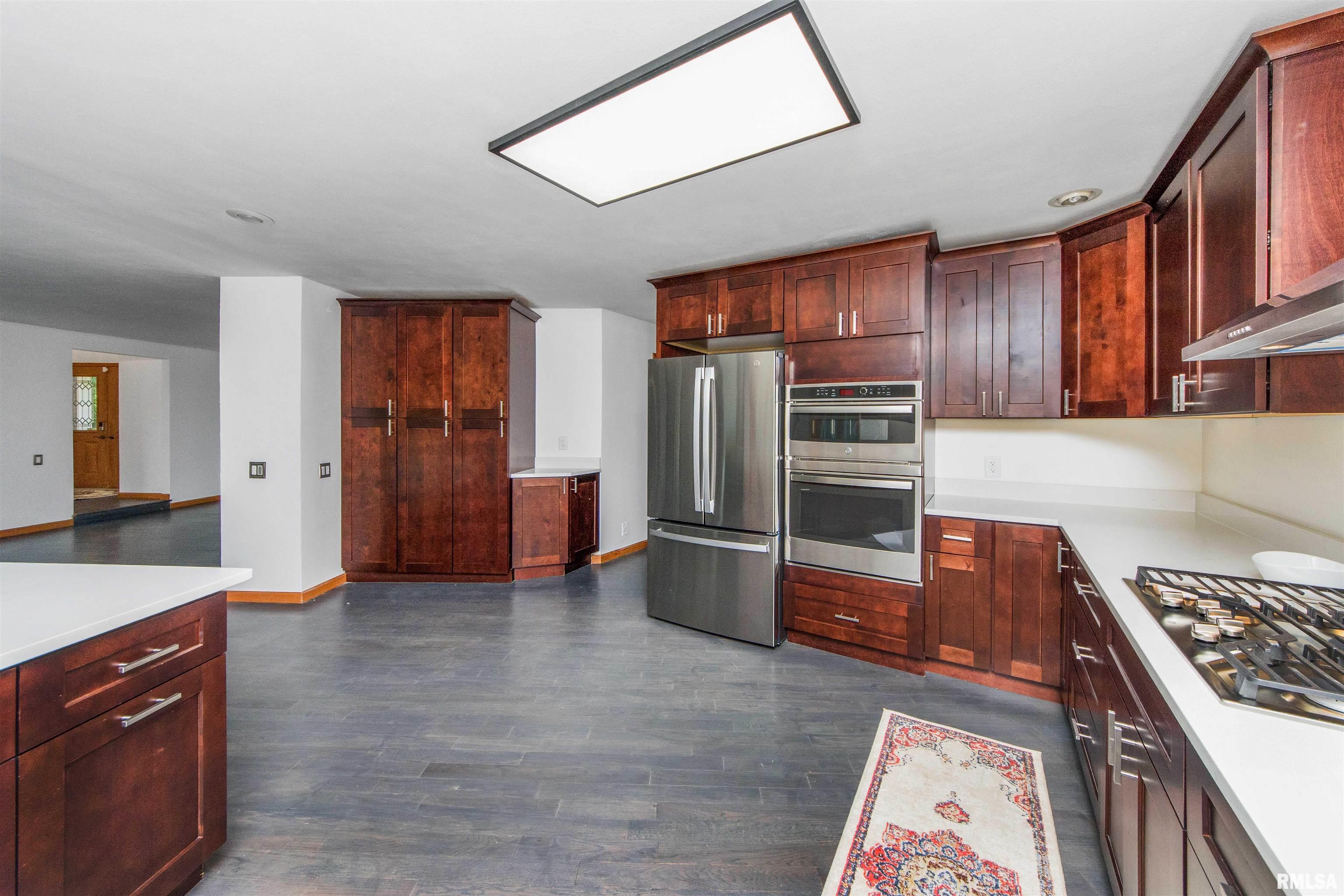 1045 Fondulac Drive, East Peoria, Illinois image 10