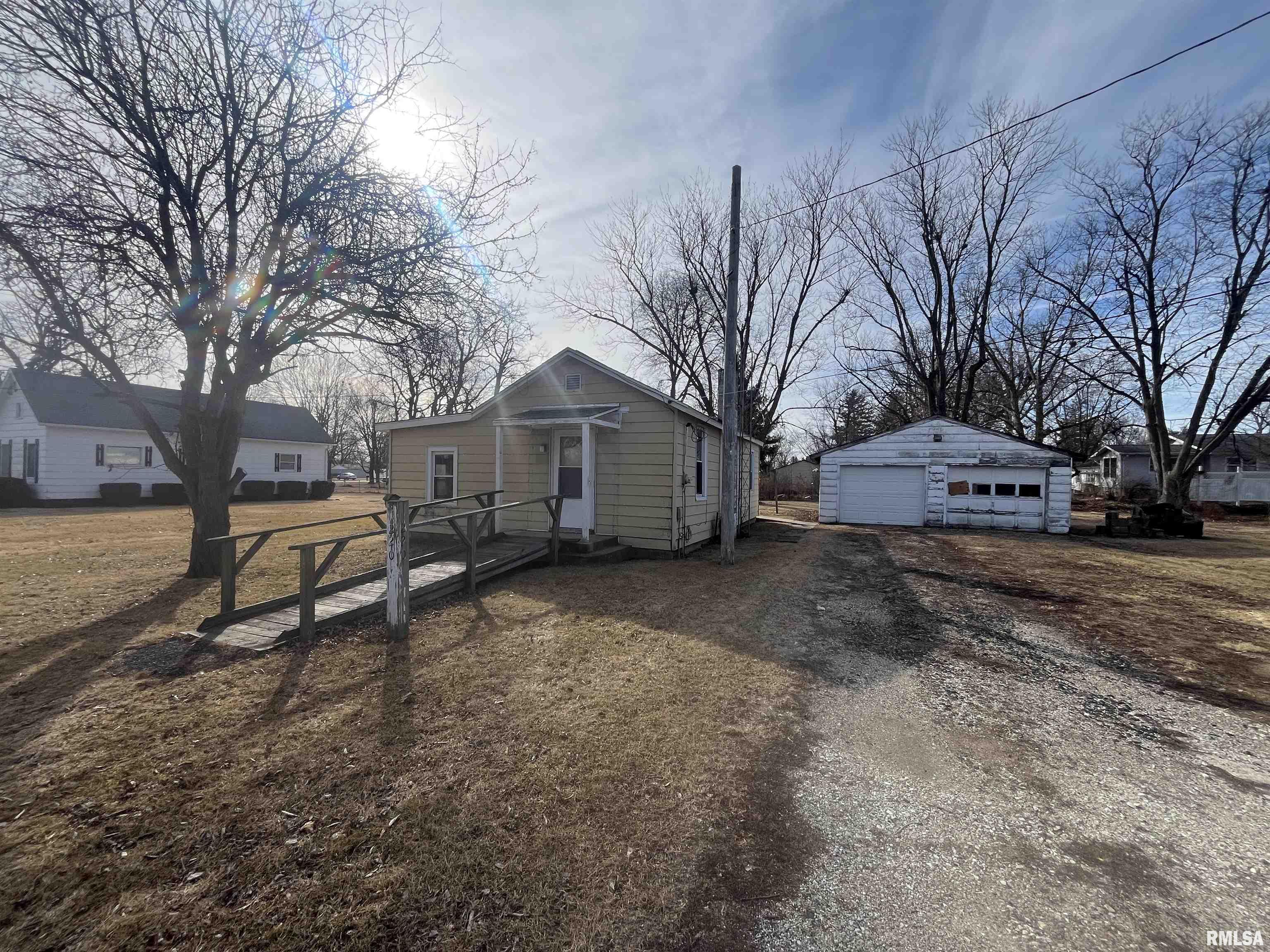 220 E Willard Street, Wataga, Illinois image 3