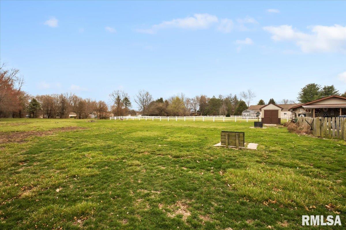 11910 Bubbling Well Road, Glenarm, Illinois image 35
