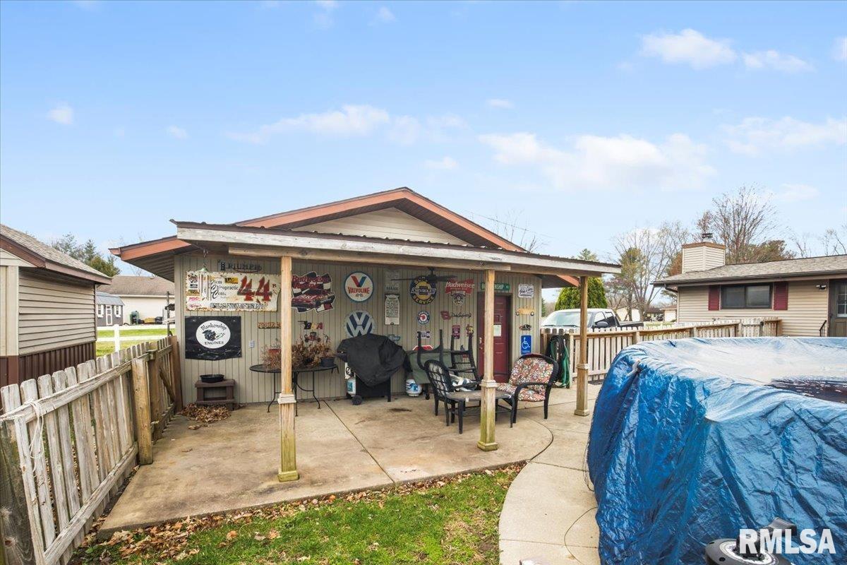 11910 Bubbling Well Road, Glenarm, Illinois image 29