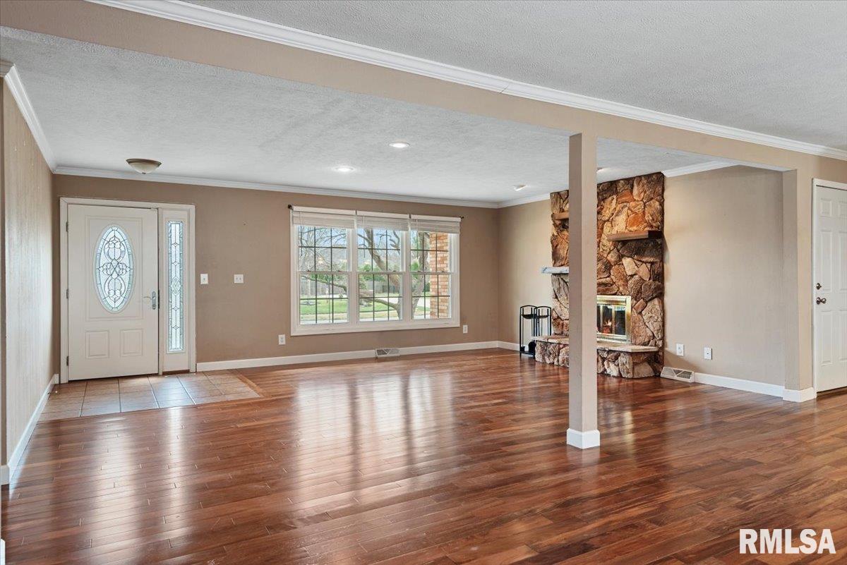 2501 Huntleigh Road, Springfield, Illinois image 8