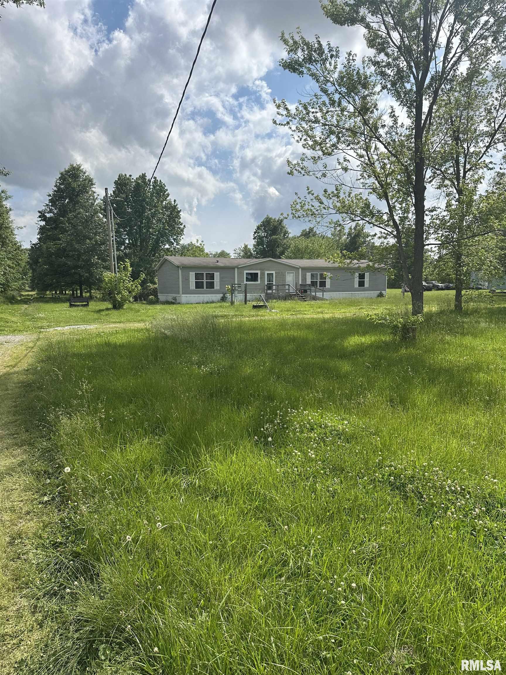 425 W 1st North Street, Tamaroa, Illinois image 2