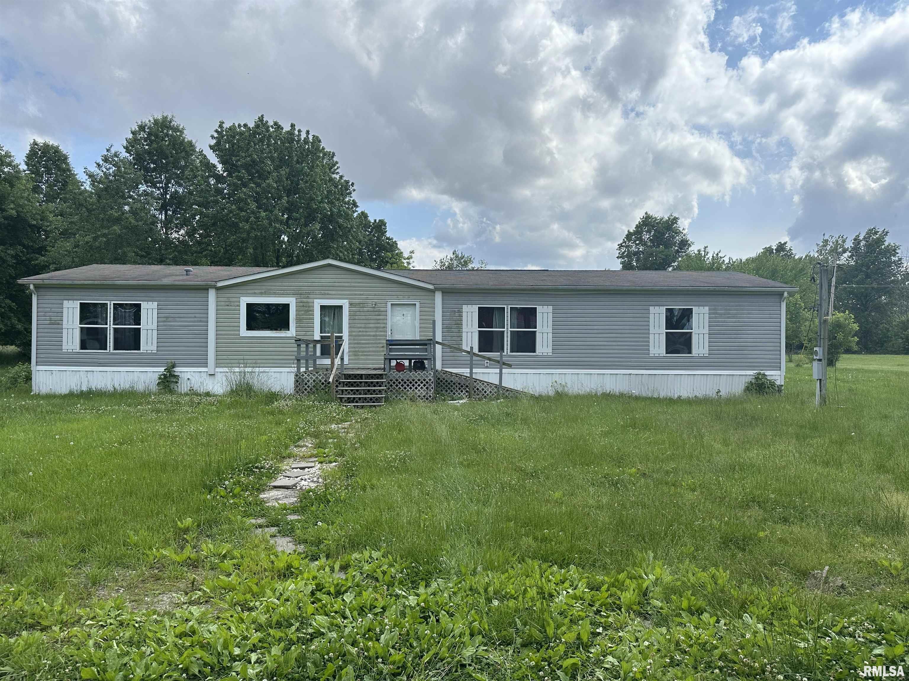 425 W 1st North Street, Tamaroa, Illinois image 1