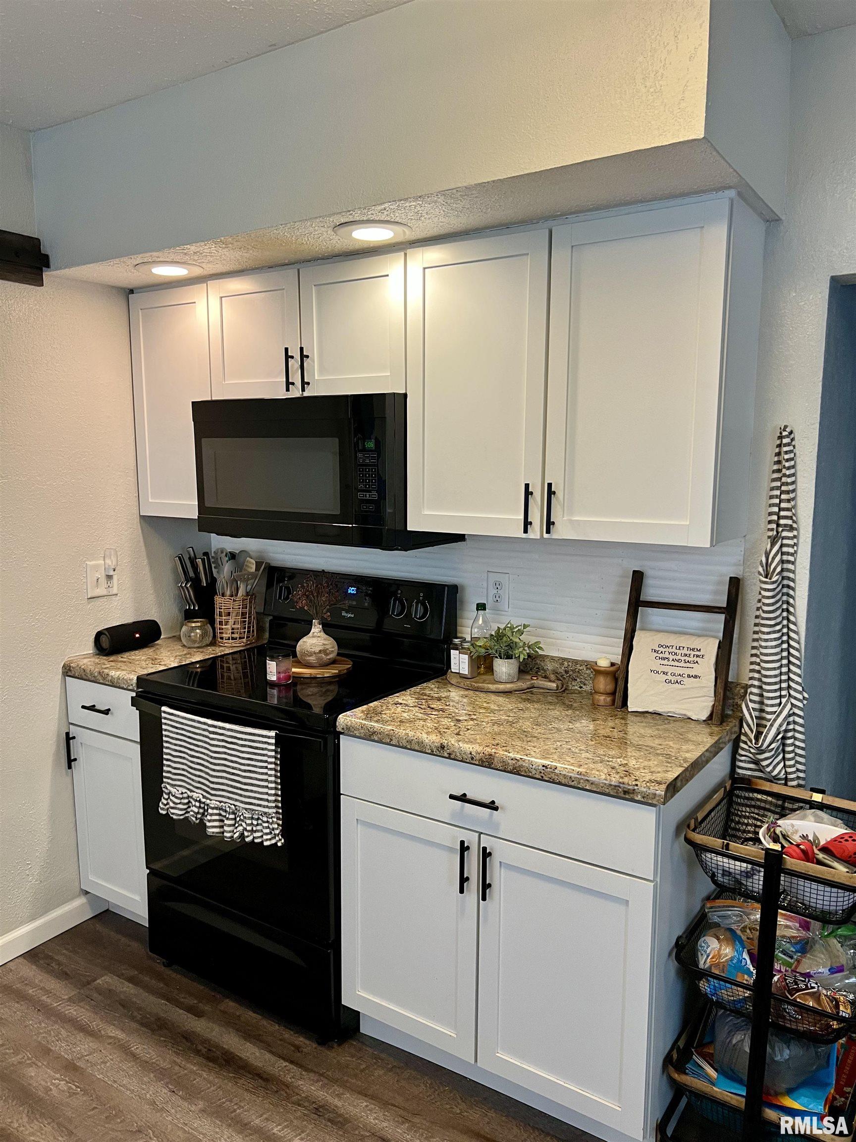 405 E Saint Louis Street, West Frankfort, Illinois image 13