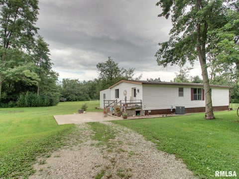 Homes For Sale - 6200 Lone Pine Drive<br/> Adams County, Quincy, IL 62305