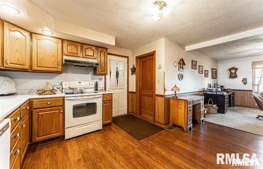 2322 2000th Street, Beason, Illinois image 12