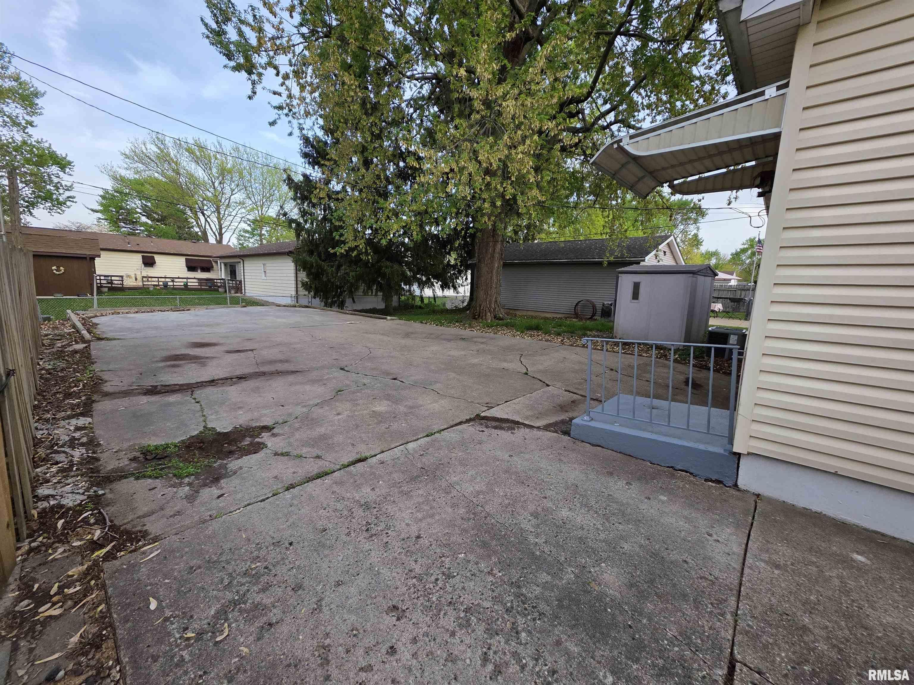 1916 Fairfield Drive, Springfield, Illinois image 24