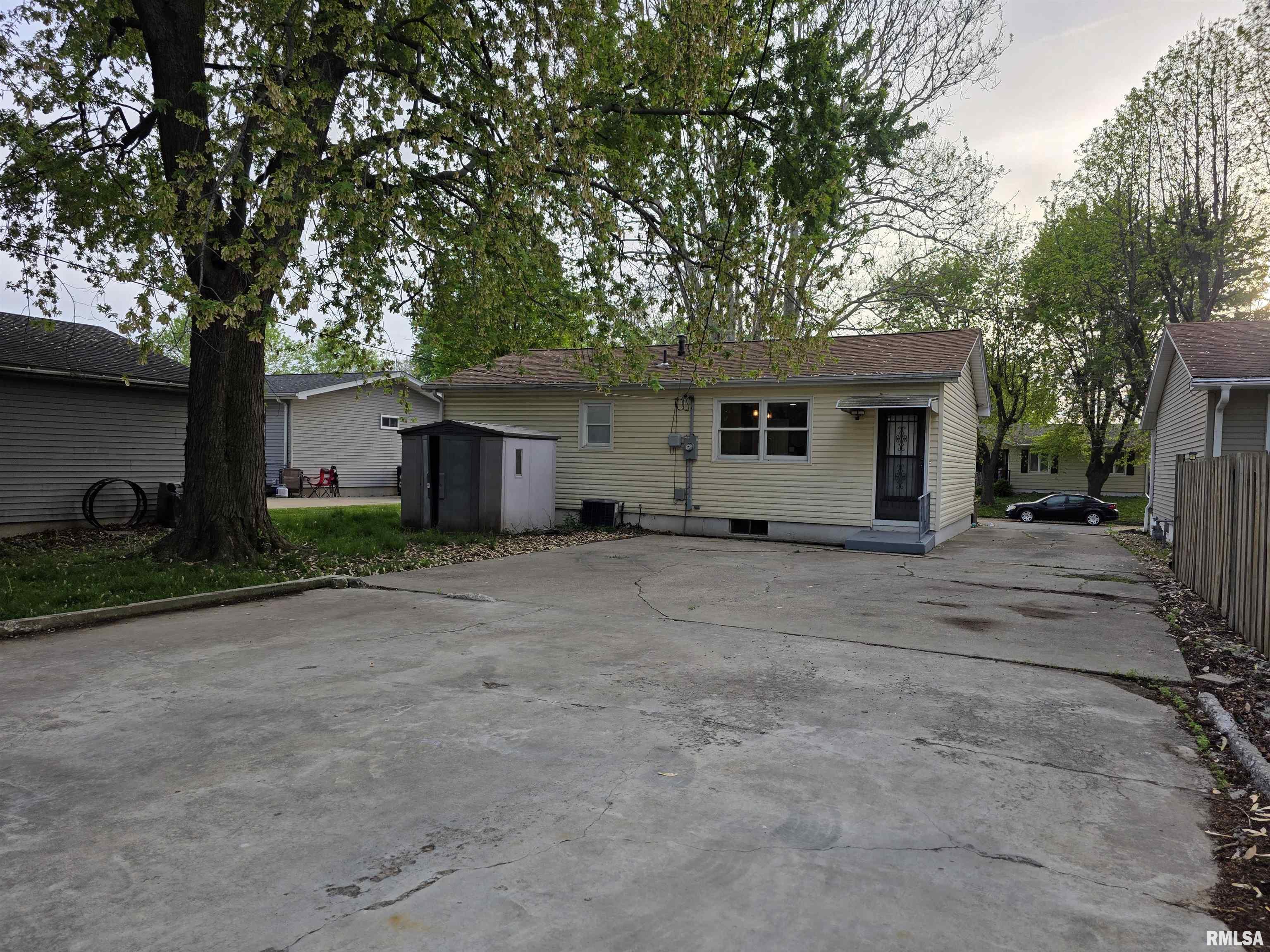 1916 Fairfield Drive, Springfield, Illinois image 26