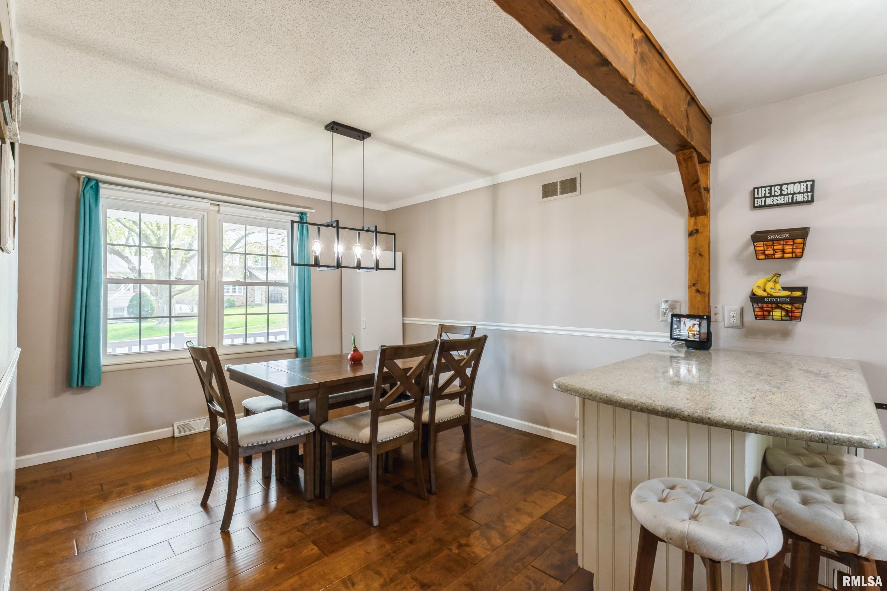 1220 Pine Hill Road, Bettendorf, Iowa image 22