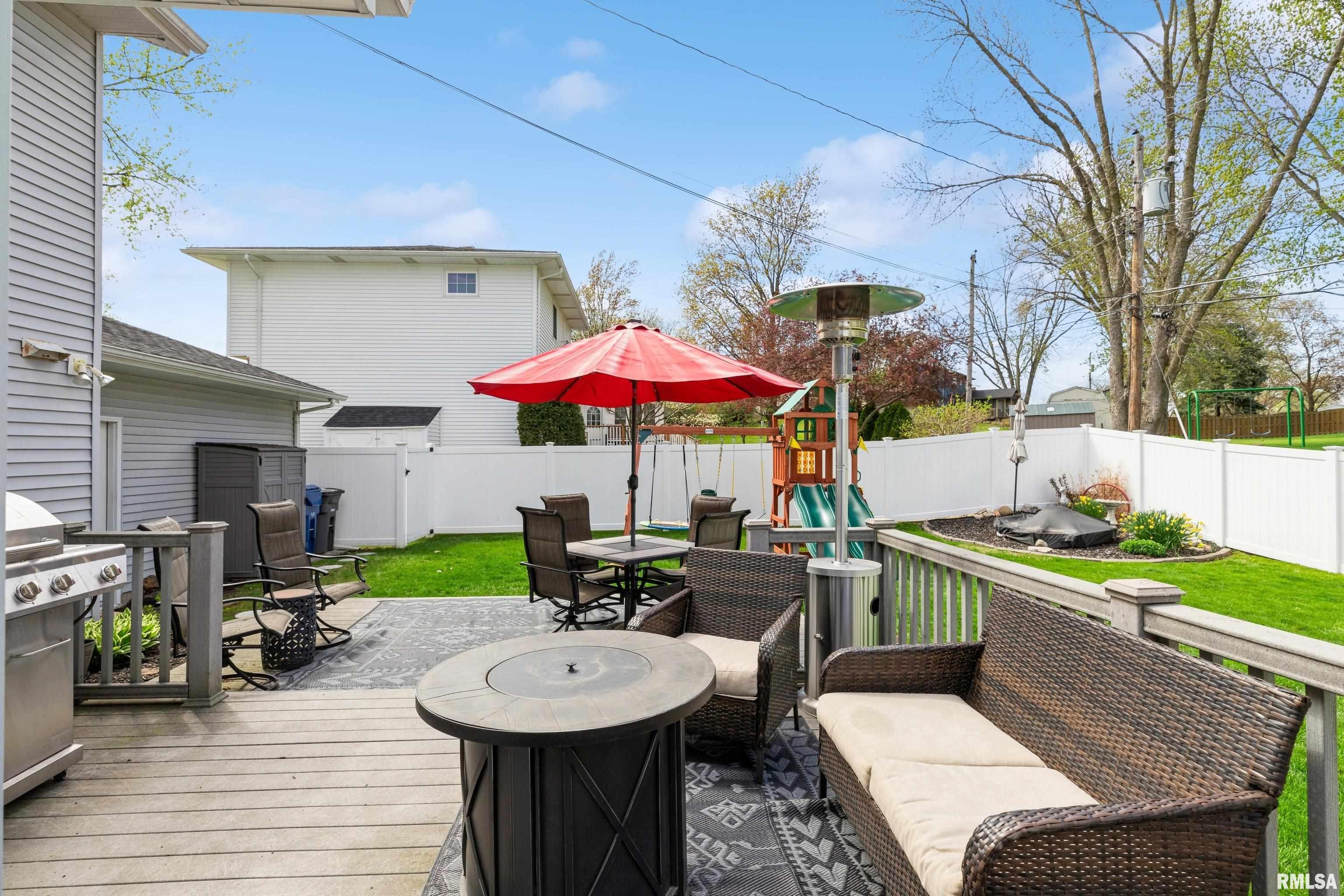 1220 Pine Hill Road, Bettendorf, Iowa image 9