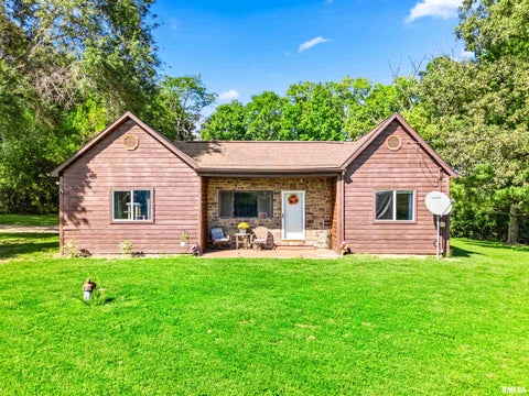 Homes For Sale - 22529 N Creek Road<br/> Fulton County, Canton, IL 61520