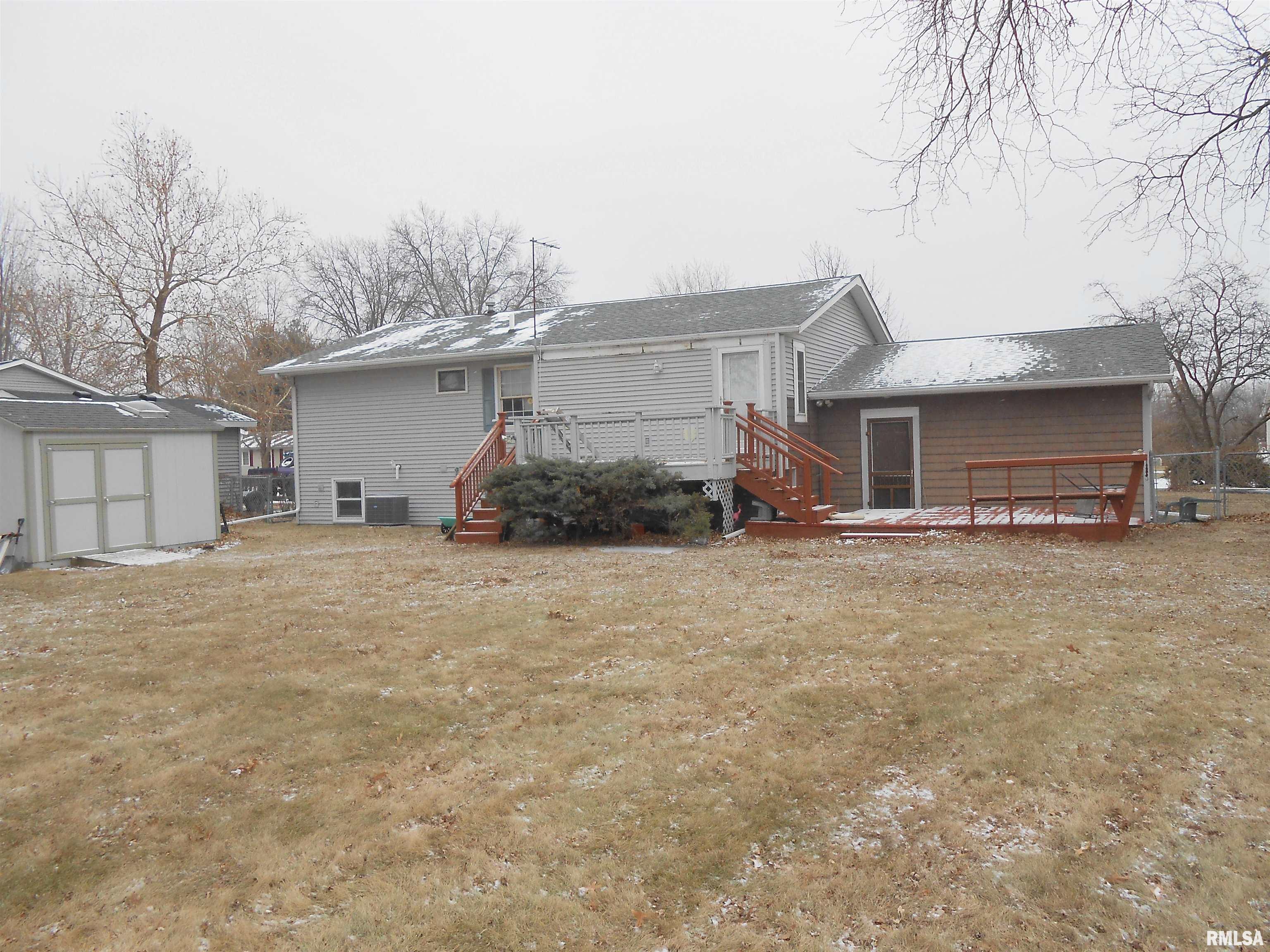 620 Terrace Drive, Blue Grass, Iowa image 3