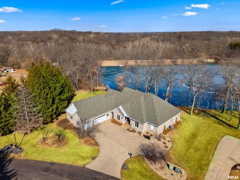 Homes For Sale - 1828 Winged Foot Drive<br/> Tazewell County, Pekin, IL 61554