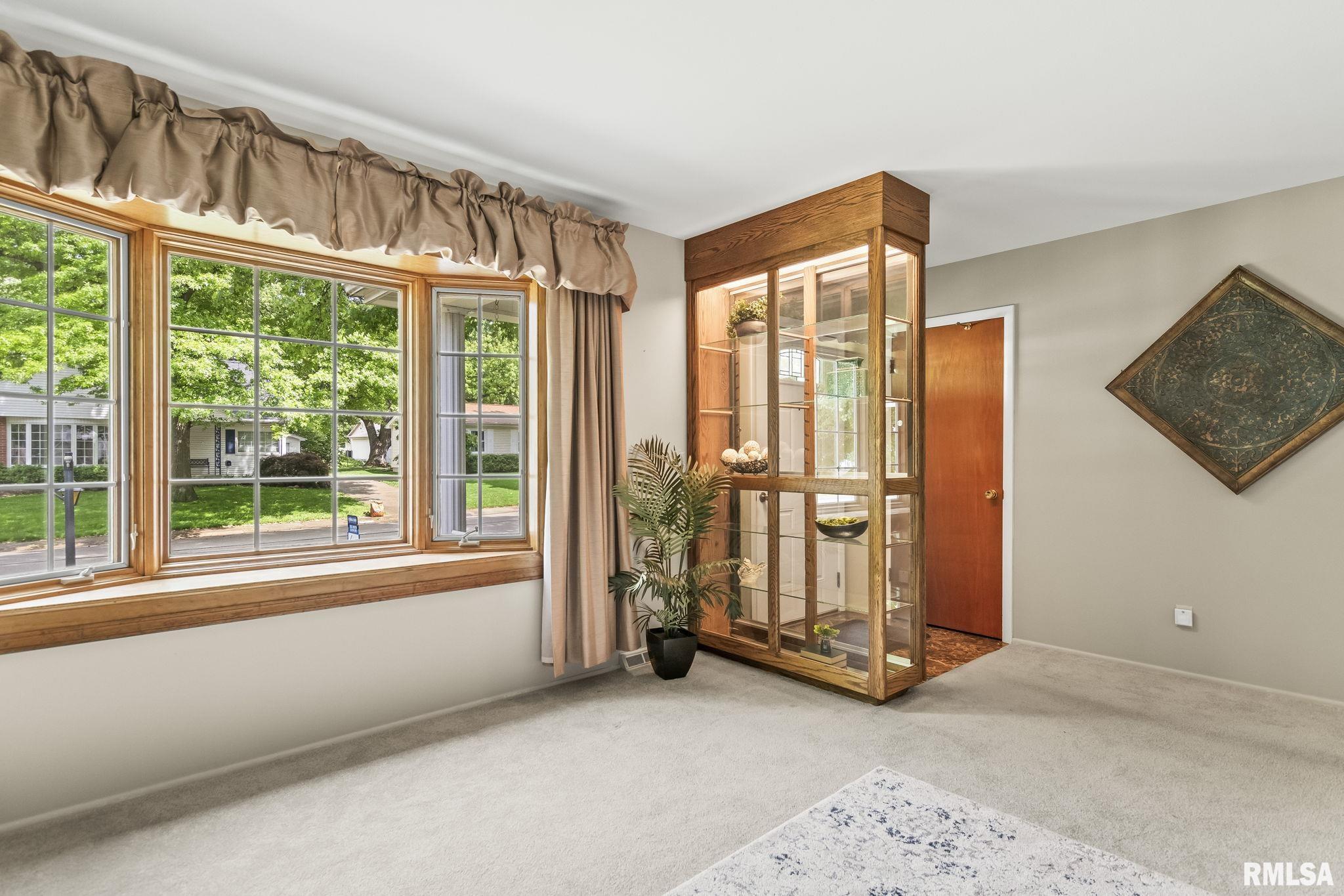 21 Foresters Lane, Springfield, Illinois image 3