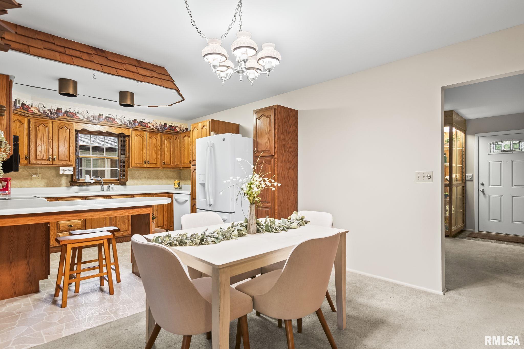 21 Foresters Lane, Springfield, Illinois image 12