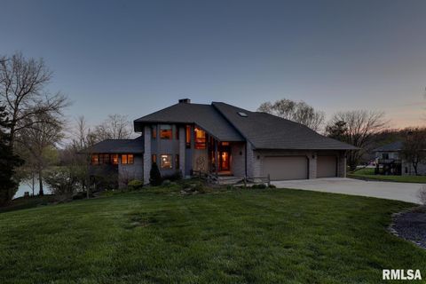 Photo of 4910 Hidden Cove Drive, Quincy, IL 62305 (MLS # CA1043035)