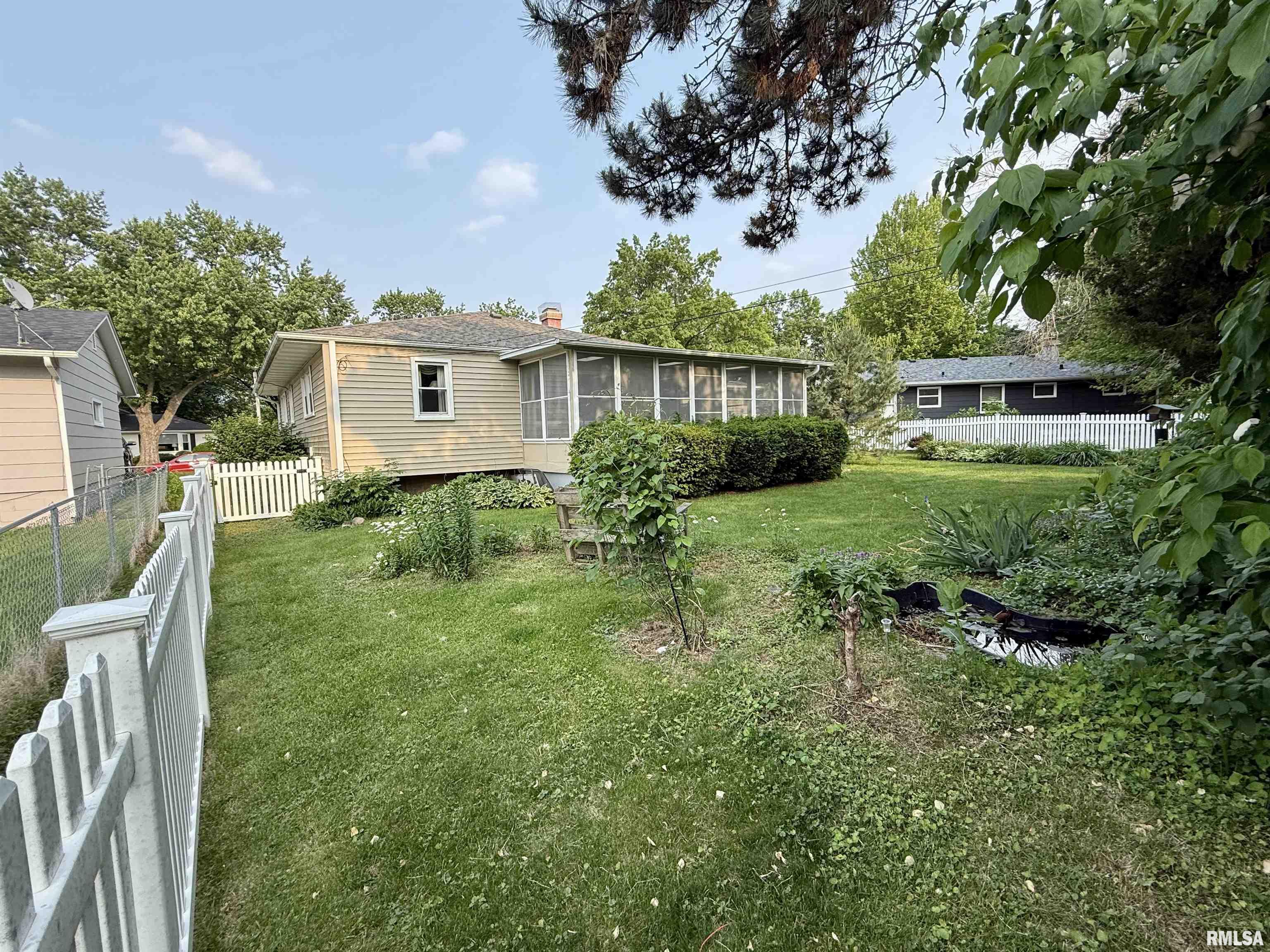 2816 Forest Road, Davenport, Iowa image 31