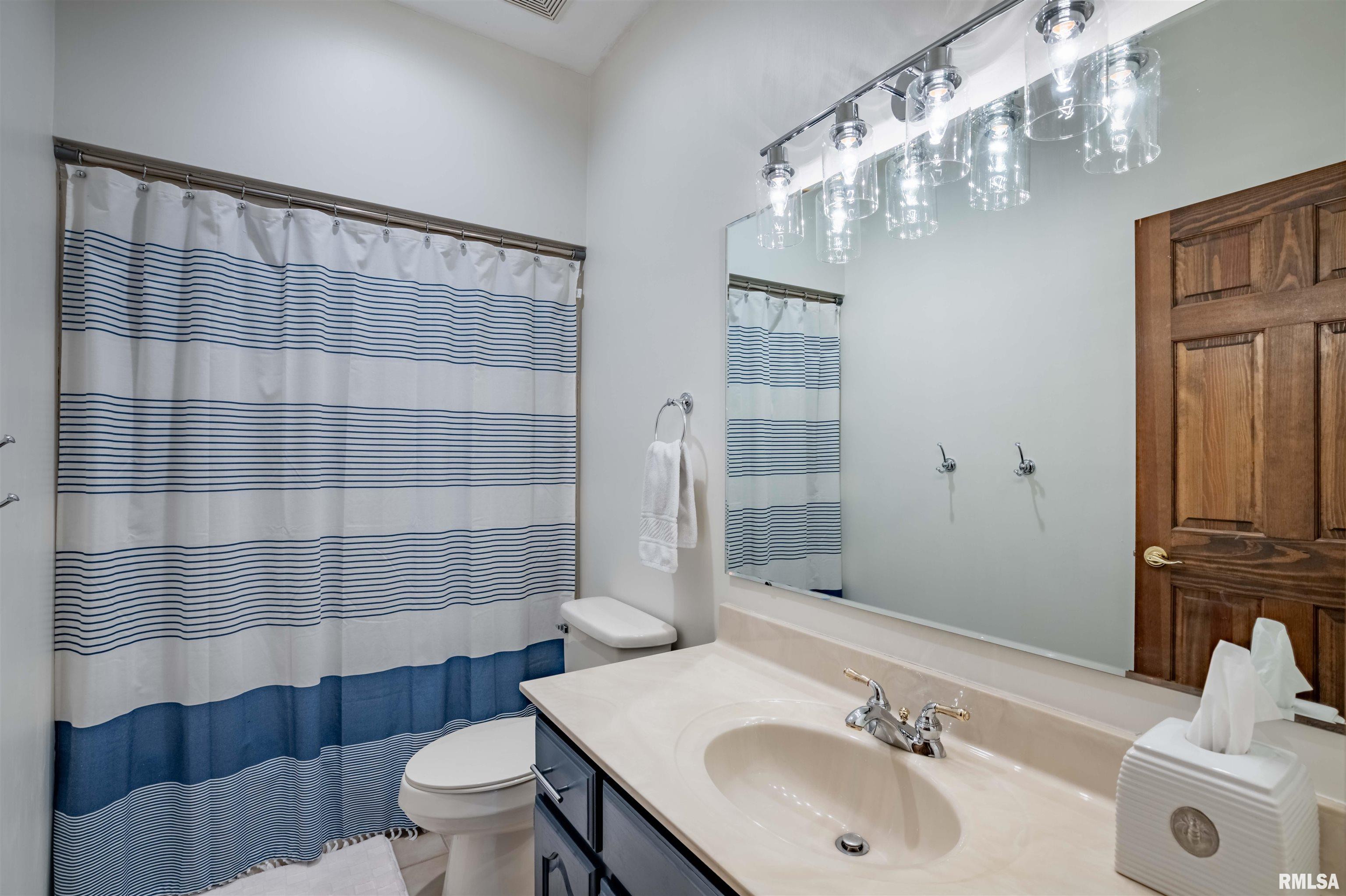 105 Quail Run Drive, Carterville, Illinois image 33