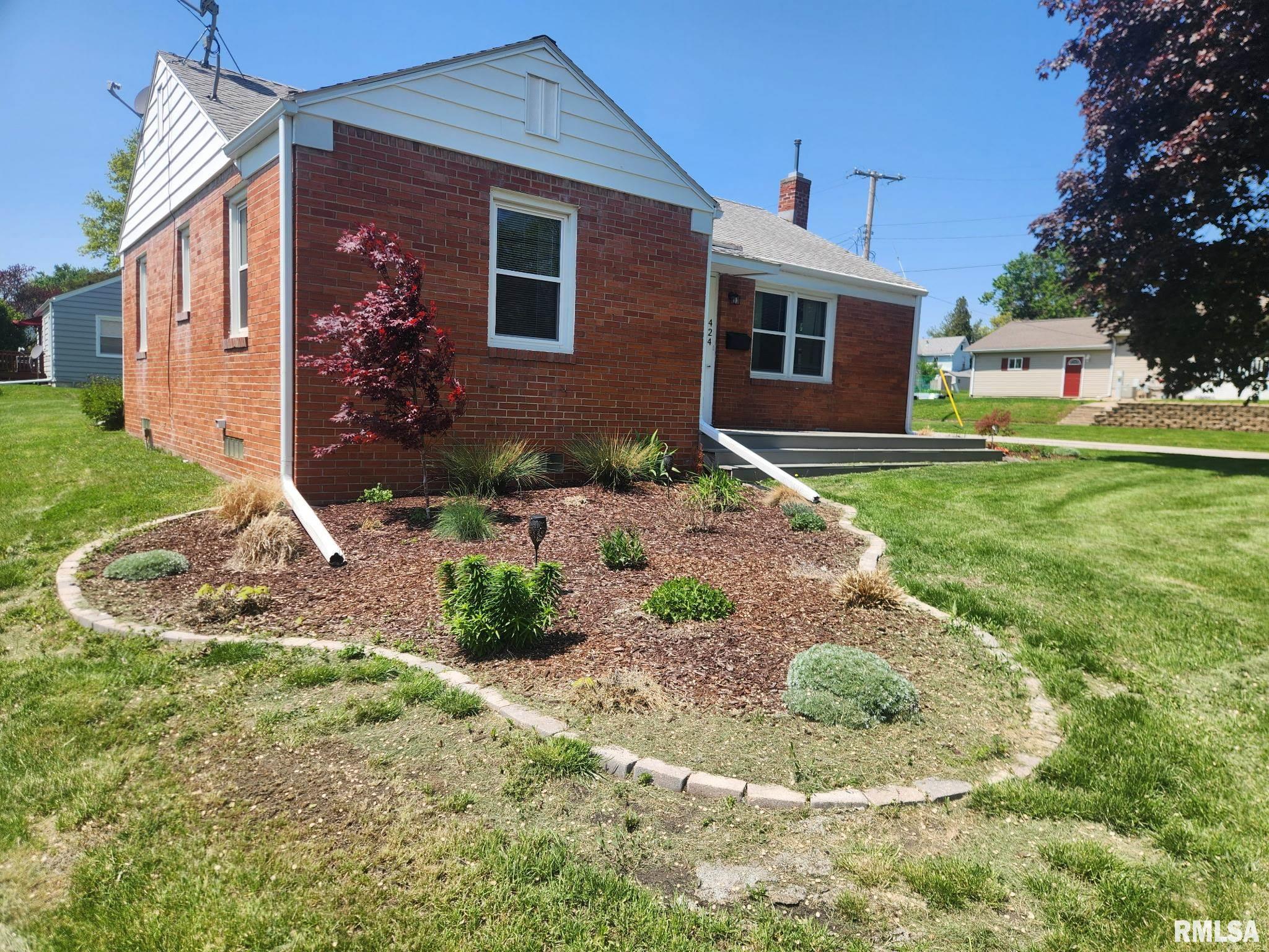 424 N 6th Street, Monmouth, Illinois image 2