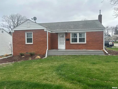 MLS: QC4261799