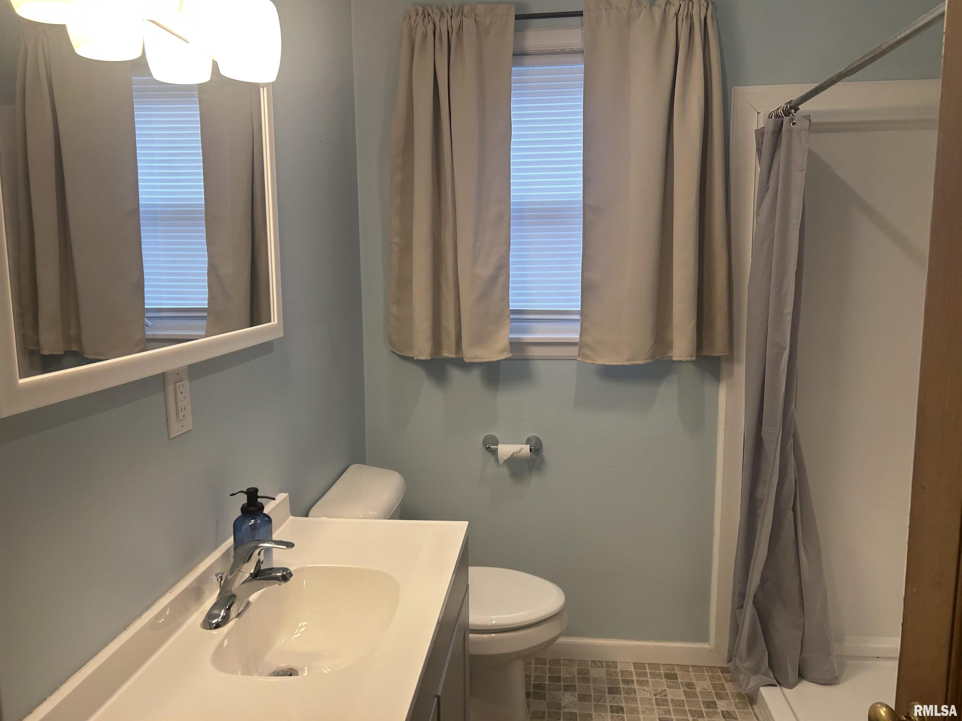 424 N 6th Street, Monmouth, Illinois image 15
