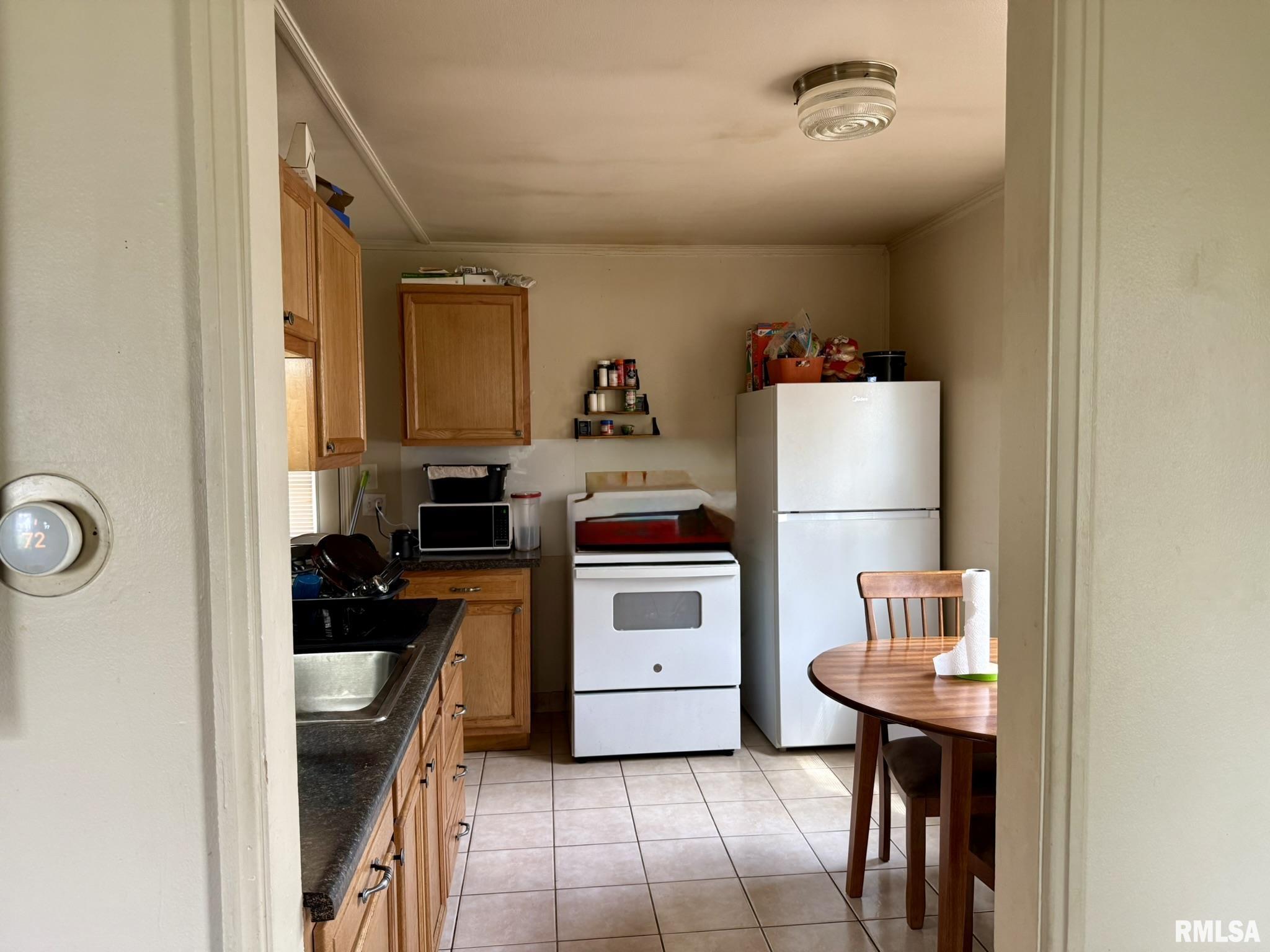 301 E Ellington Drive, Peoria, Illinois image 6
