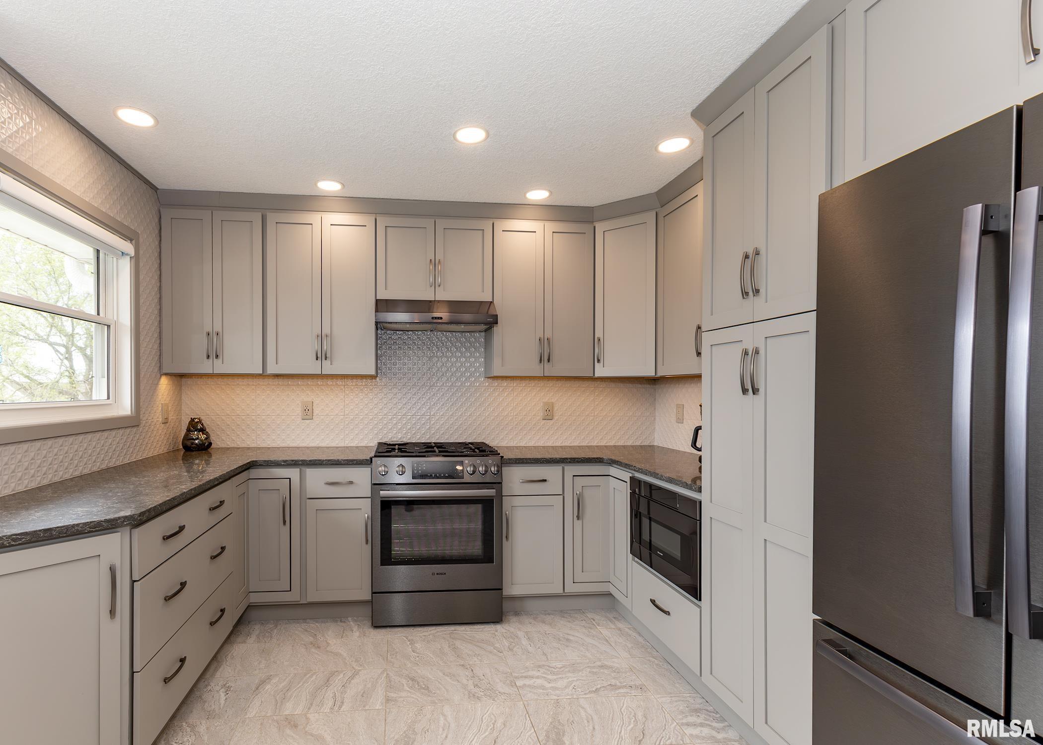 8512 Albany Road, Erie, Illinois image 26