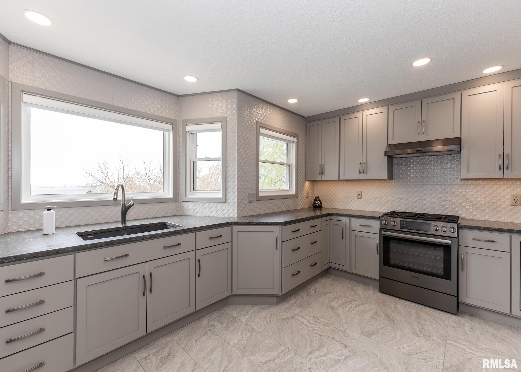 8512 Albany Road, Erie, Illinois image 24