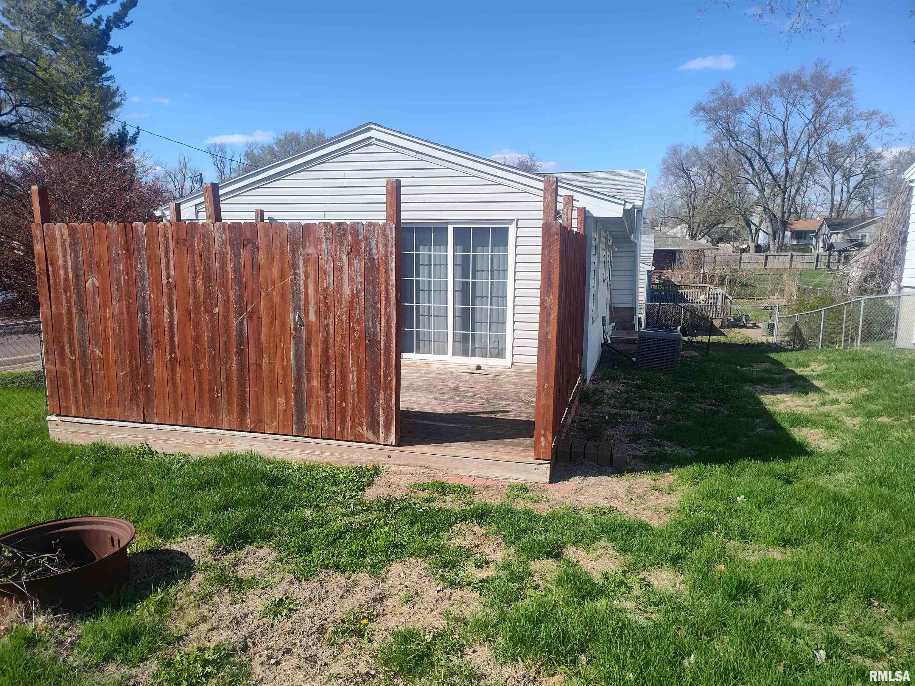 814 S Creve Coeur Avenue, Creve Coeur, Illinois image 2