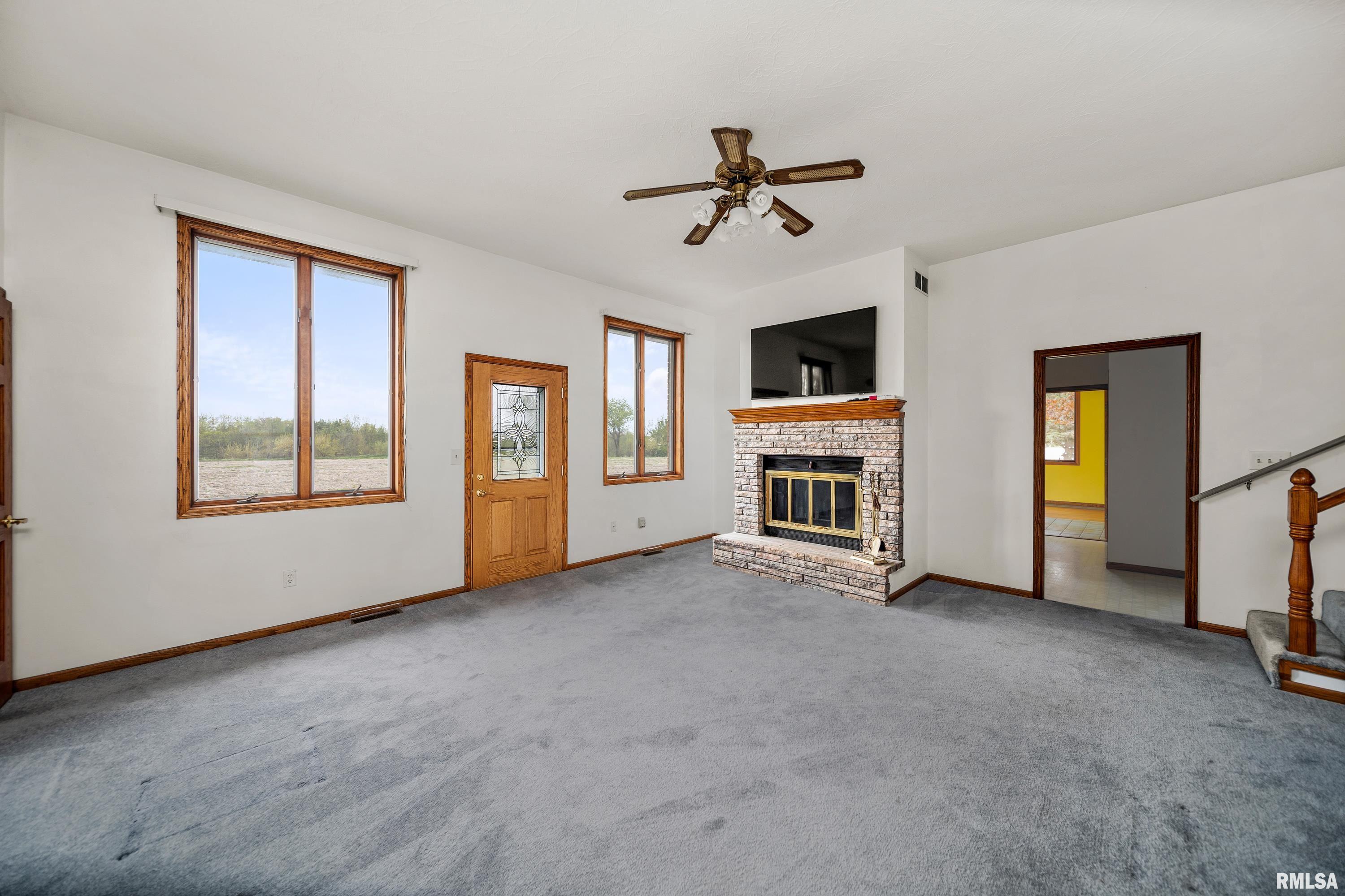 315 W Mayne Street, Blue Grass, Iowa image 21