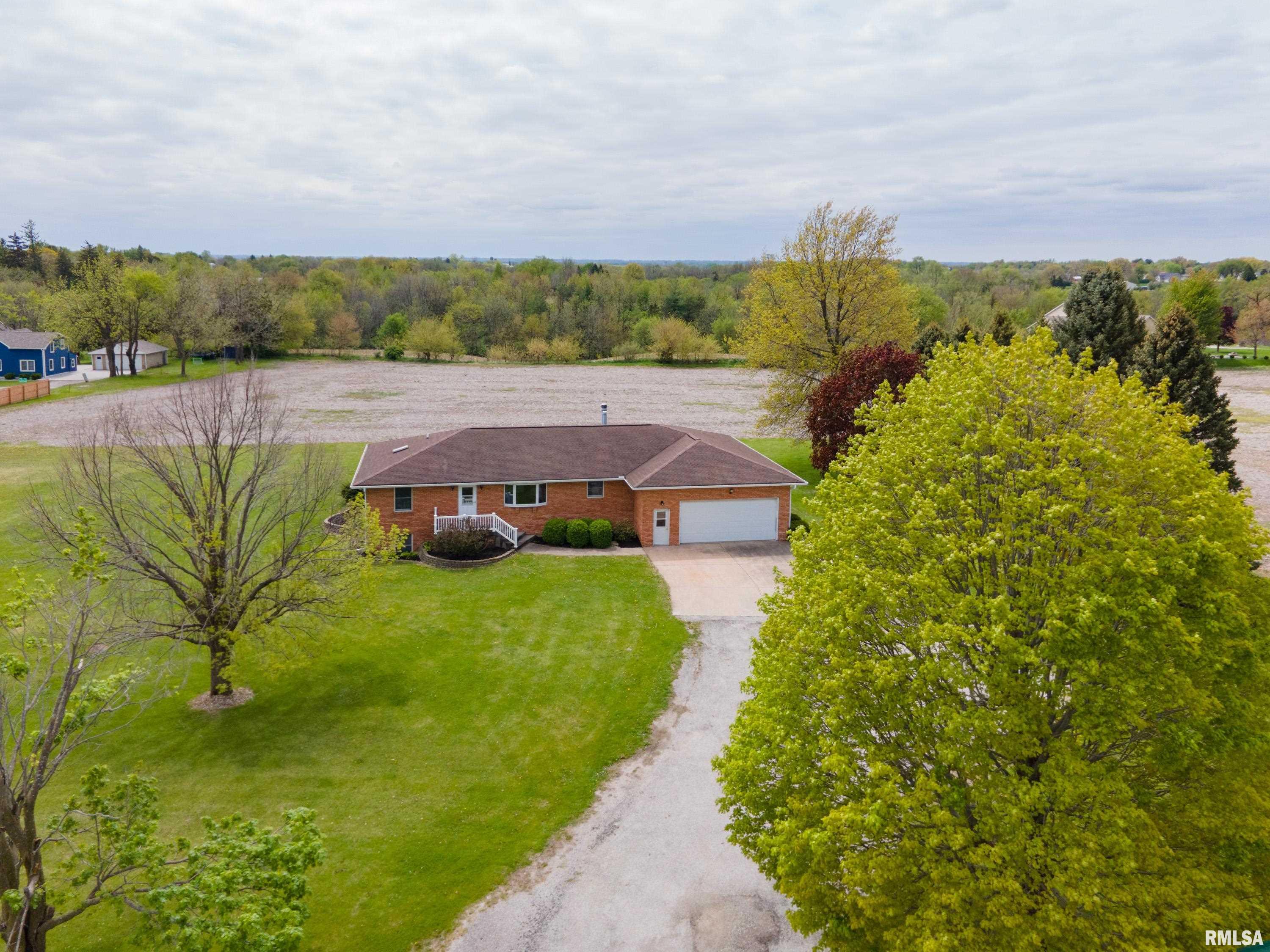 315 W Mayne Street, Blue Grass, Iowa image 1