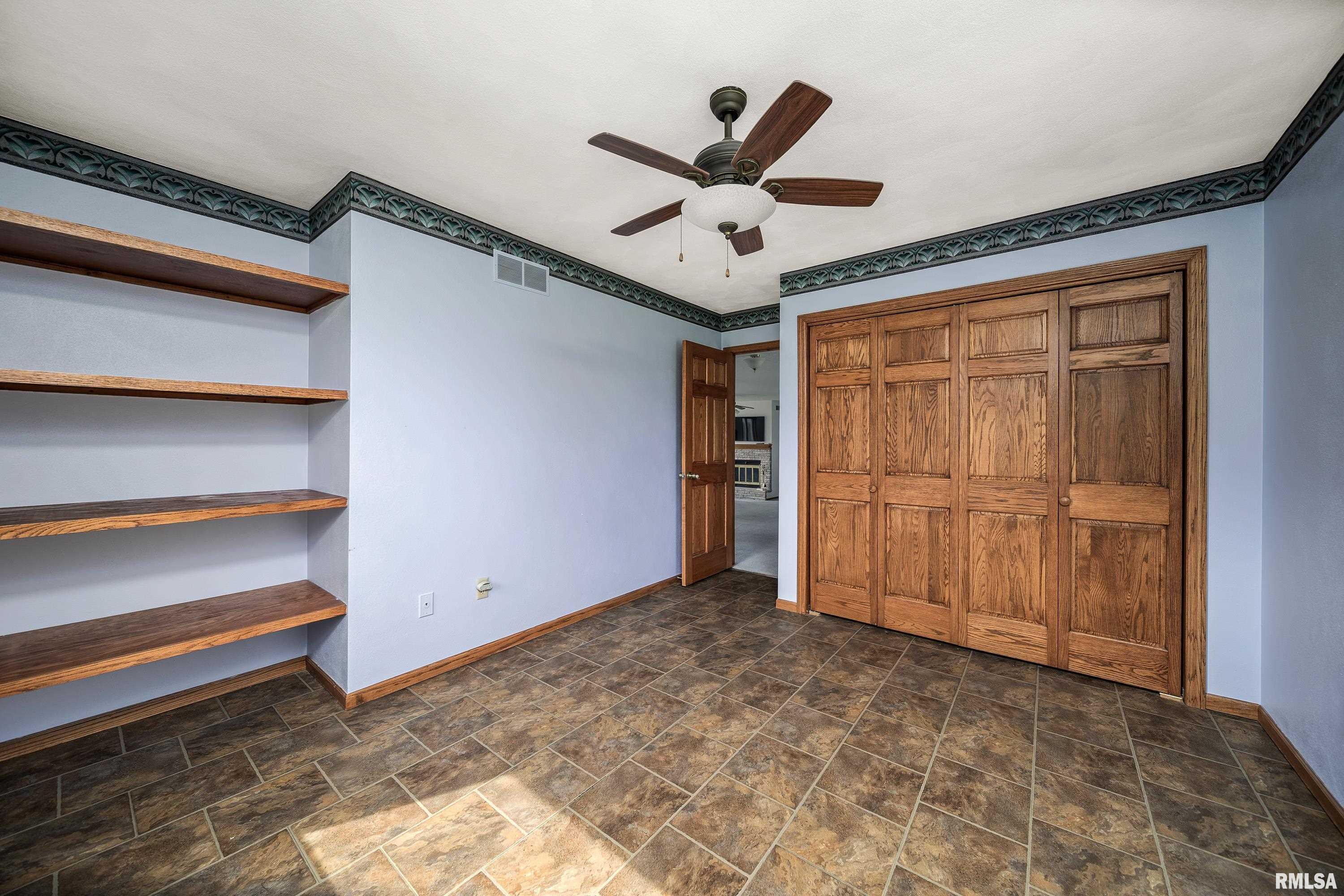 315 W Mayne Street, Blue Grass, Iowa image 26