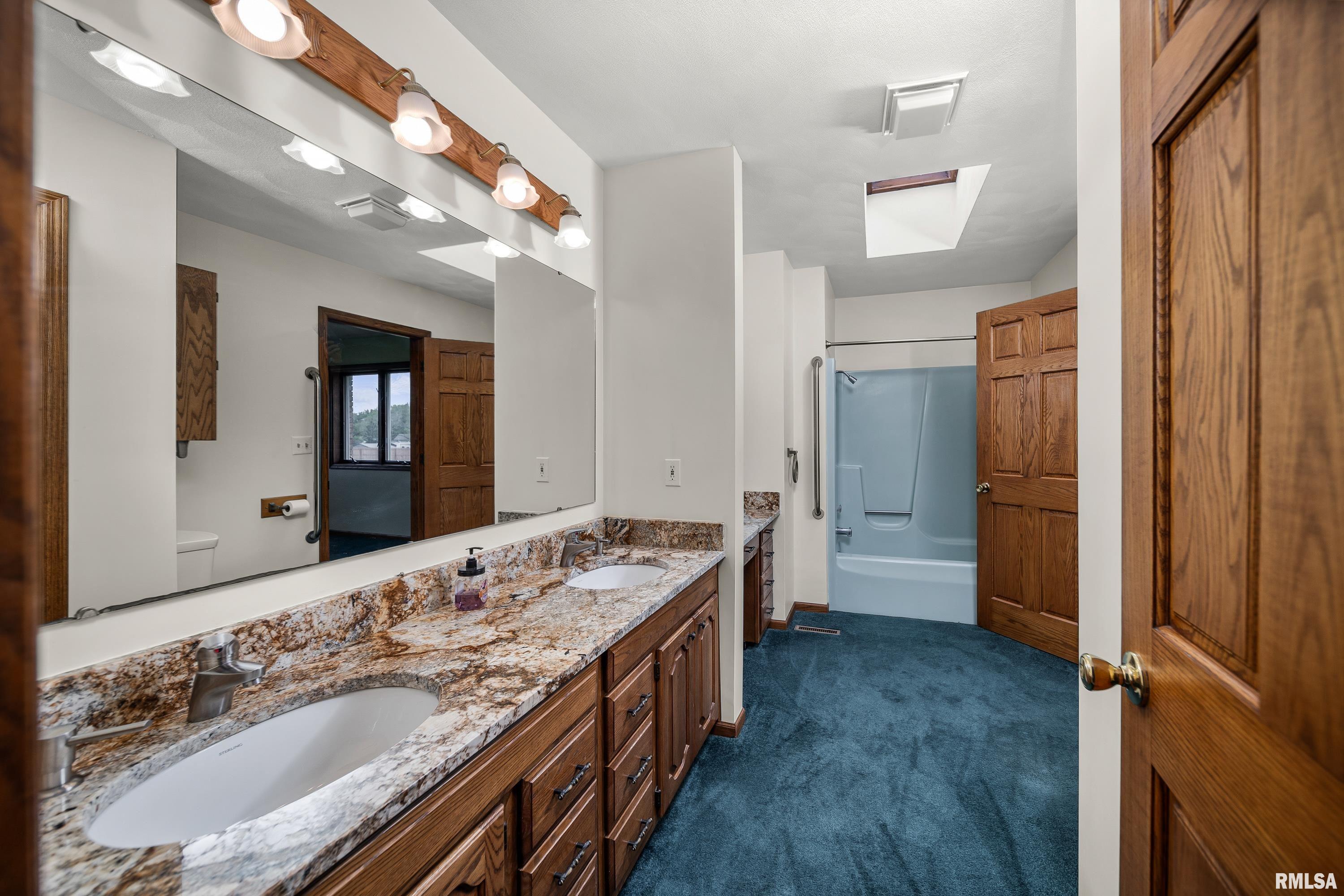315 W Mayne Street, Blue Grass, Iowa image 30