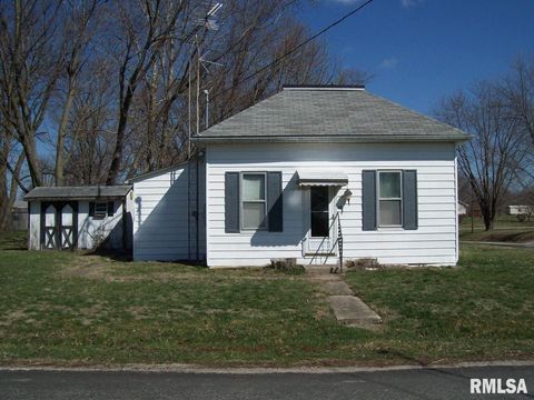 Homes For Sale - 511 3rd Street<br/> Scott County, Manchester, IL 62663