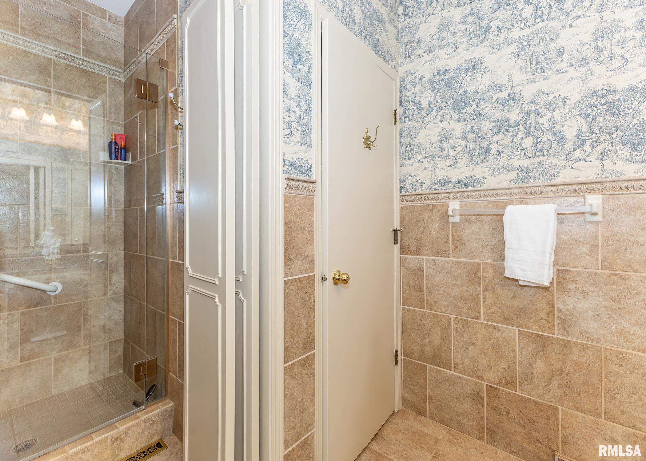 4 Timberwood Court, Moline, Illinois image 23