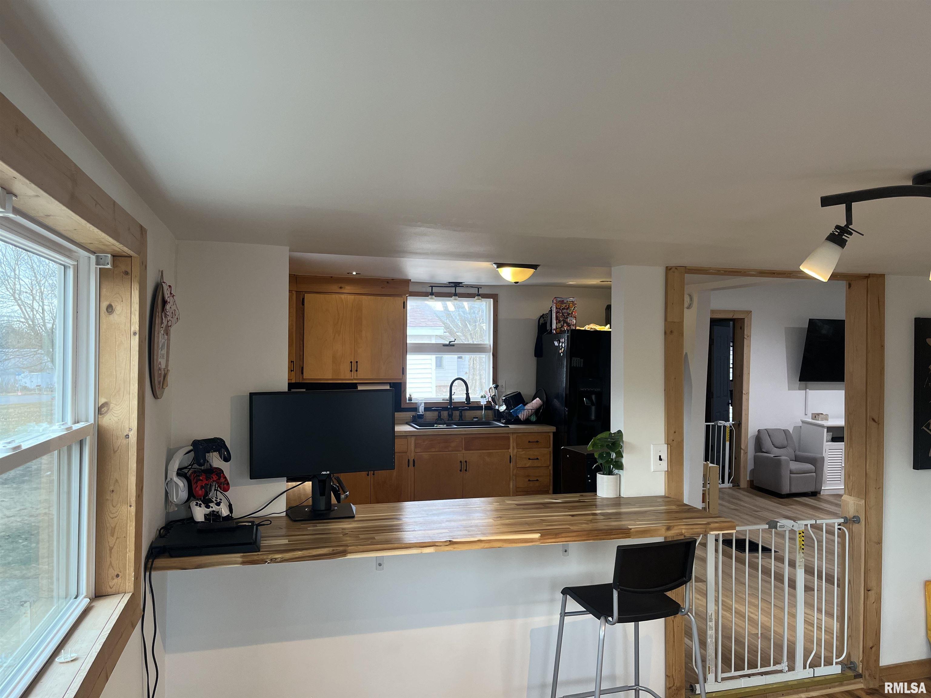517 N Coal Street, Colchester, Illinois image 19