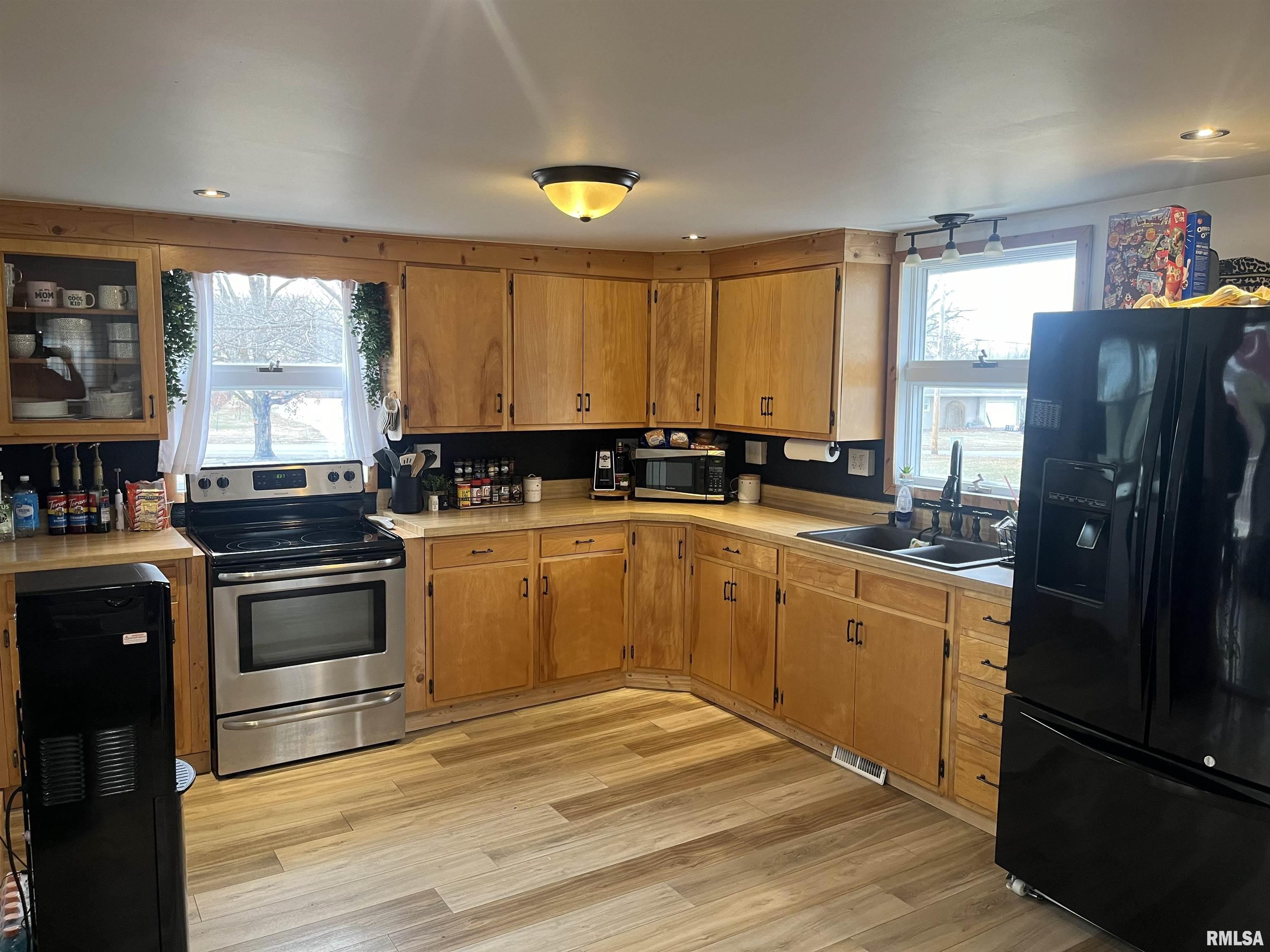 517 N Coal Street, Colchester, Illinois image 18